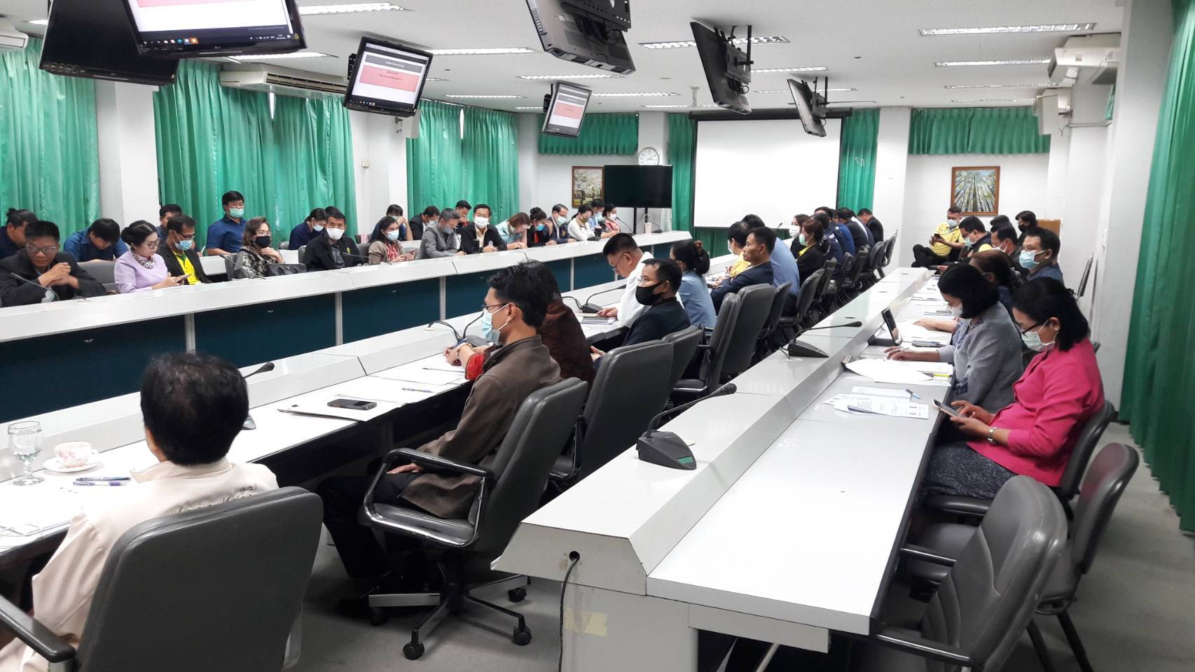 ? พช.ขอนแก่น : ร่วมประชุมคณะกรรมการอำนวยการโครงการฝ่าวิกฤตด้วยเศรษฐกิจฐานรากให้พัฒนาก้าวไปตามแนวพระราชดำริ ครั้งที่ 1/2563 ?