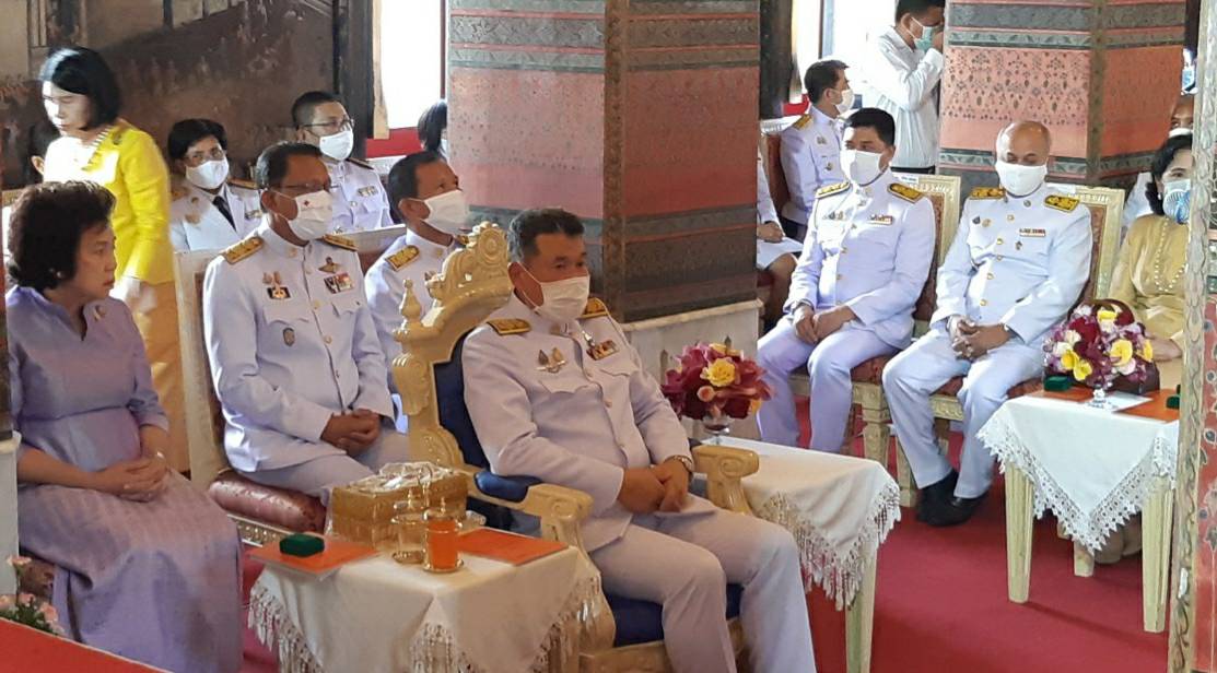 ? พช.ขอนแก่น : ร่วมพิธีถวายผ้าพระกฐินพระราชทาน กรมการพัฒนาชุมชน กระทรวงมหาดไทย ประจำปีพุทธศักราช 2563 ?