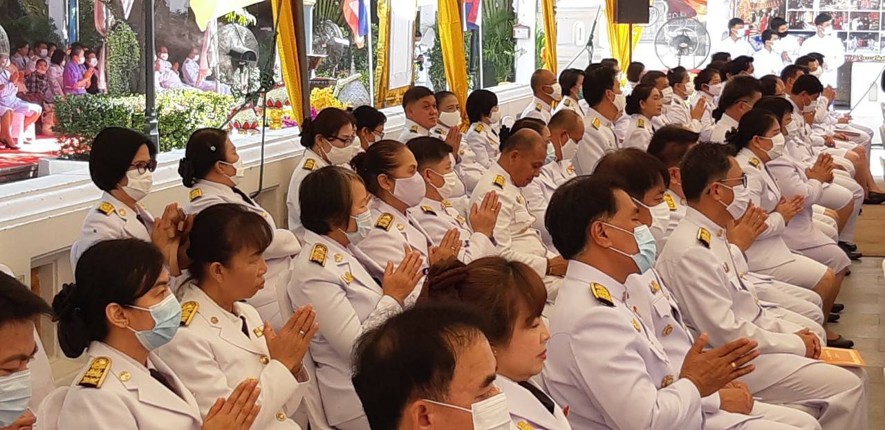 ? พช.ขอนแก่น : ร่วมพิธีถวายผ้าพระกฐินพระราชทาน กรมการพัฒนาชุมชน กระทรวงมหาดไทย ประจำปีพุทธศักราช 2563 ?
