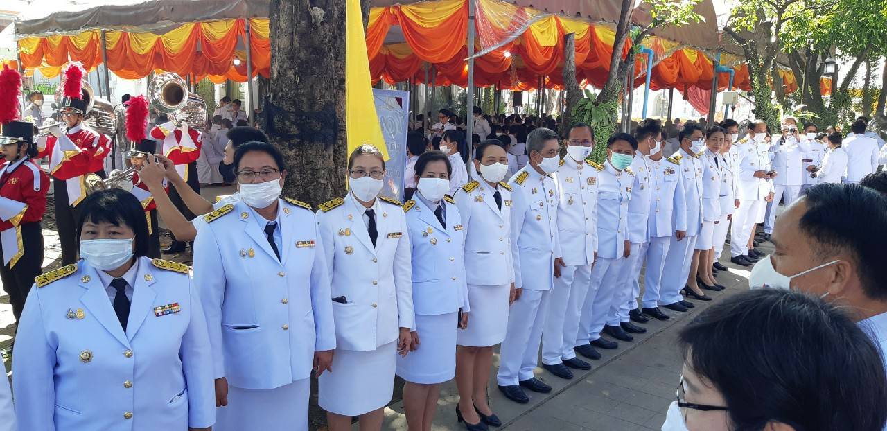 ? พช.ขอนแก่น : ร่วมพิธีถวายผ้าพระกฐินพระราชทาน กรมการพัฒนาชุมชน กระทรวงมหาดไทย ประจำปีพุทธศักราช 2563 ?