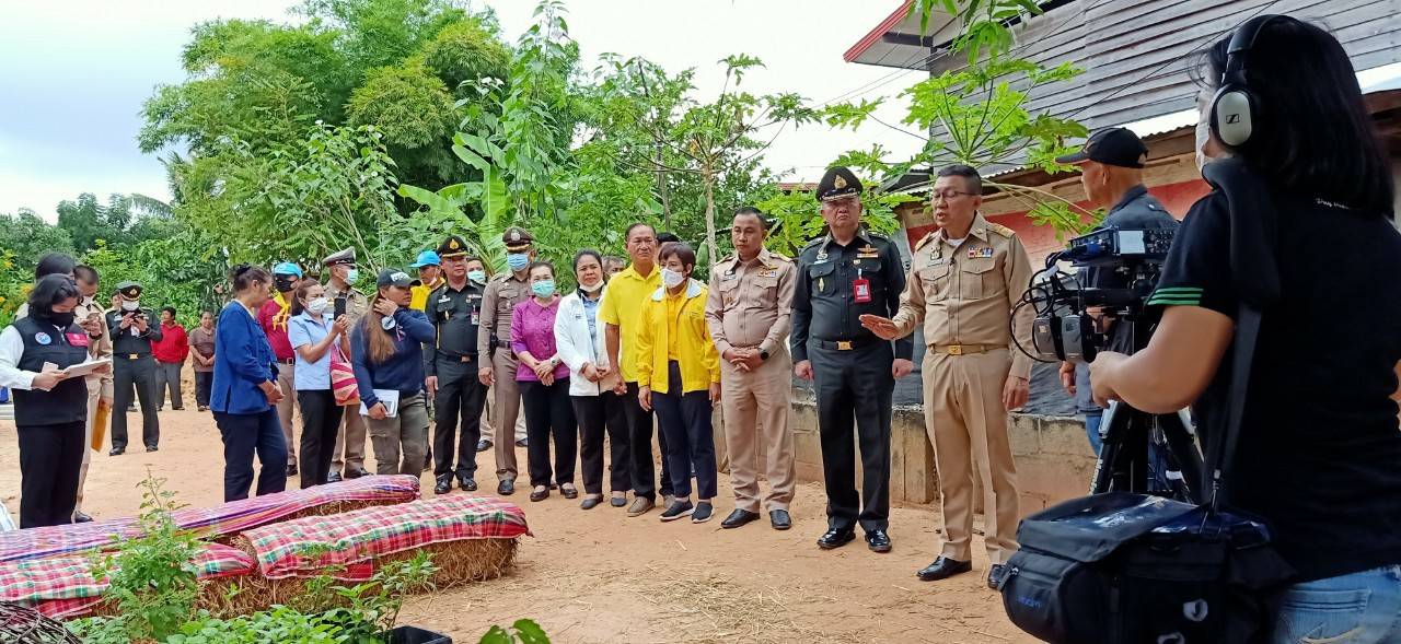 ? พช.ขอนแก่น : ลงพื้นที่ร่วมสังเกตการณ์ในการบันทึกเทปรายการ ฟังเสียงประเทศไทย สถานีโทรทัศน์ไทยพีบีเอส ?