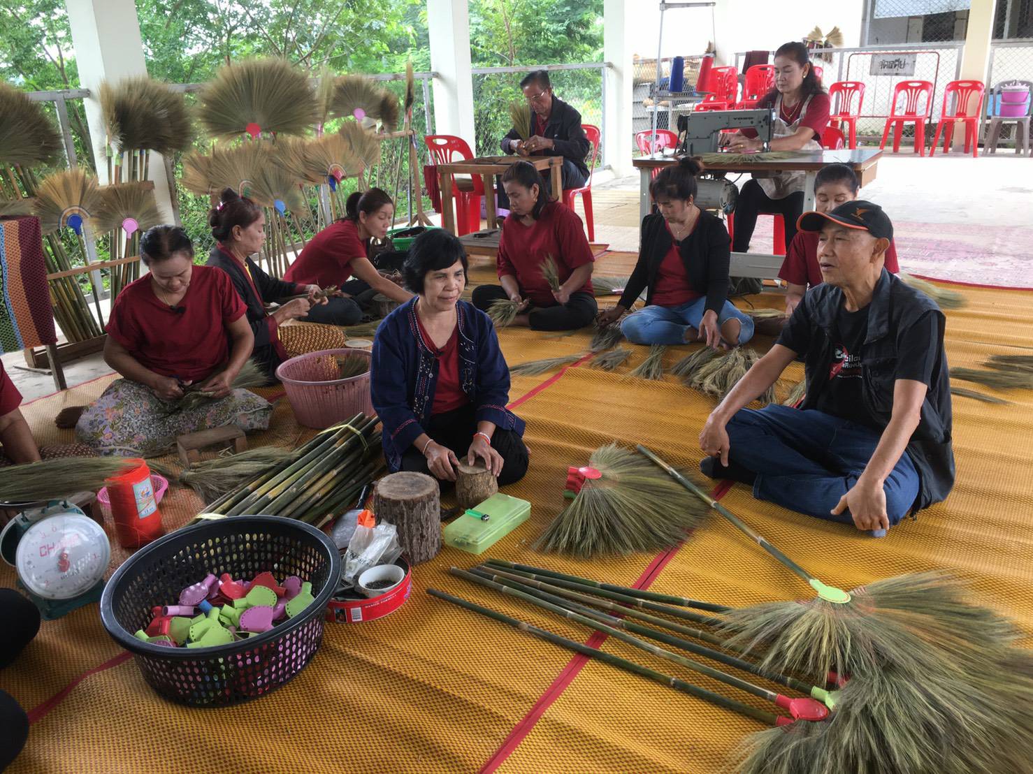 ? พช.ขอนแก่น : ลงพื้นที่ร่วมสังเกตการณ์ในการบันทึกเทปรายการ ฟังเสียงประเทศไทย สถานีโทรทัศน์ไทยพีบีเอส ?