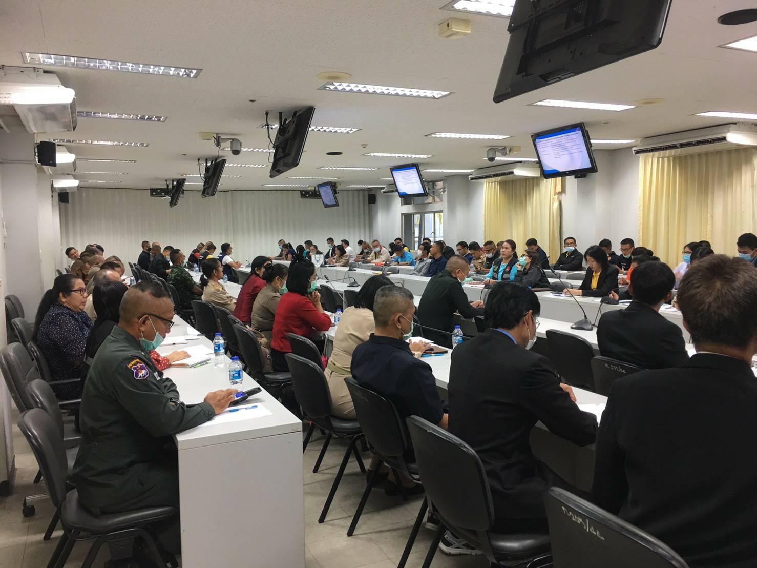 ? พช.ขอนแก่น : ร่วมประชุมคณะกรรมการศูนย์อำนวยการป้องกันและปราบปรามยาเสพติดจังหวัดขอนแก่น (ศอ.ปส.จ.ขก.) ครั้งที่ 1/งป.2564 ประจำเดือนตุลาคม 2563 ?