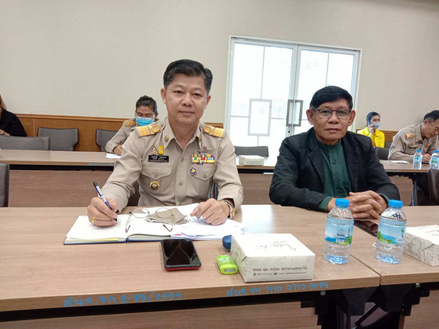 ? พช.ขอนแก่น : ร่วมประชุมติดตามแนวทางการขับเคลื่อนไทยไปด้วยกันระดับพื้นที่จังหวัดขอนแก่น ของรัฐมนตรีช่วยว่าการกระทรวงเกษตรและสหกรณ์ (นายประภัตร โพธสุธน) ?
