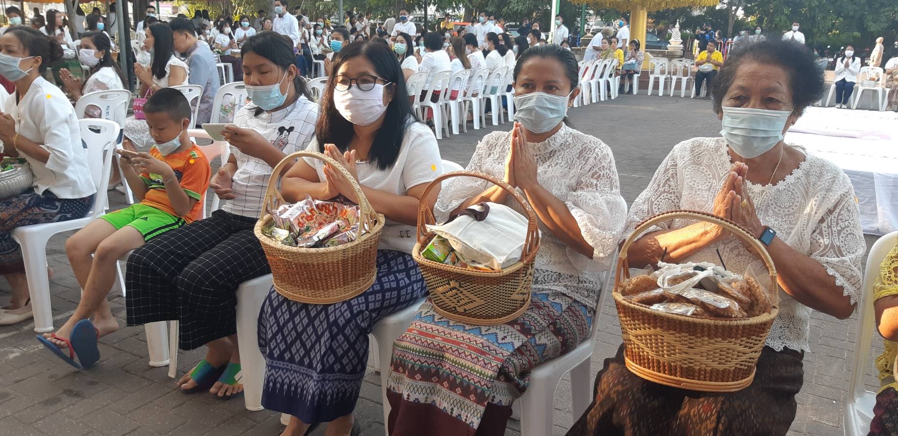 ? พช.ขอนแก่น : ร่วมทำบุญใส่บาตรในงาน “รวมใจใส่บาตรทุกวันพระแรกของเดือน”?