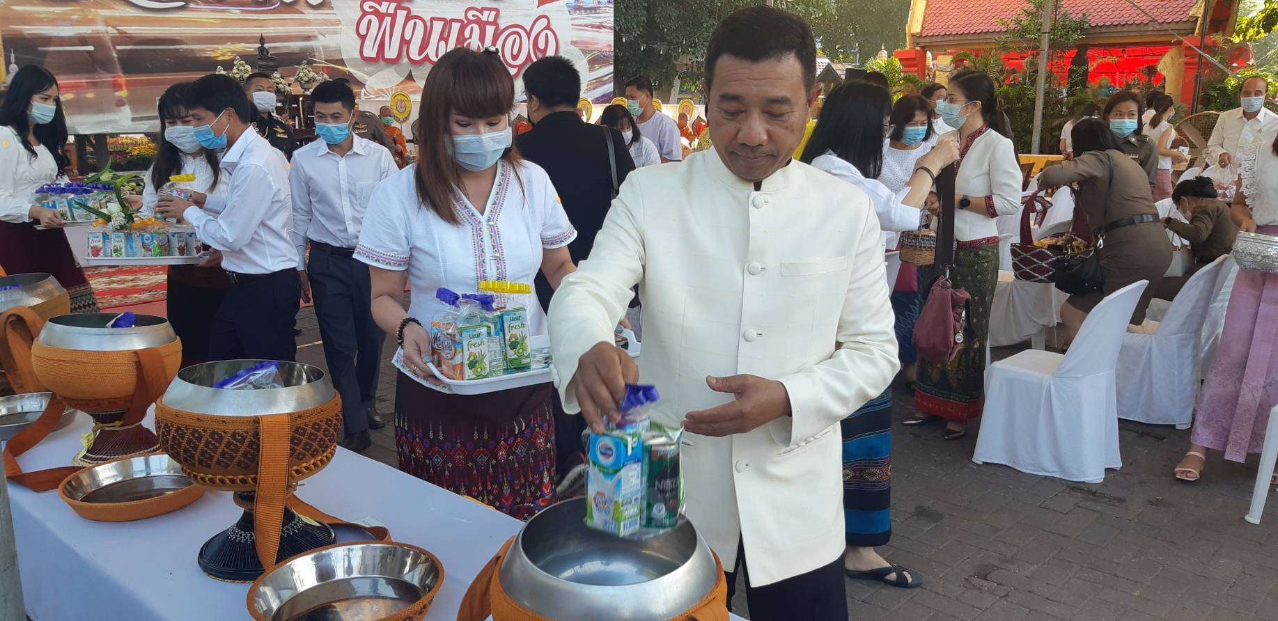 ? พช.ขอนแก่น : ร่วมทำบุญใส่บาตรในงาน “รวมใจใส่บาตรทุกวันพระแรกของเดือน”?