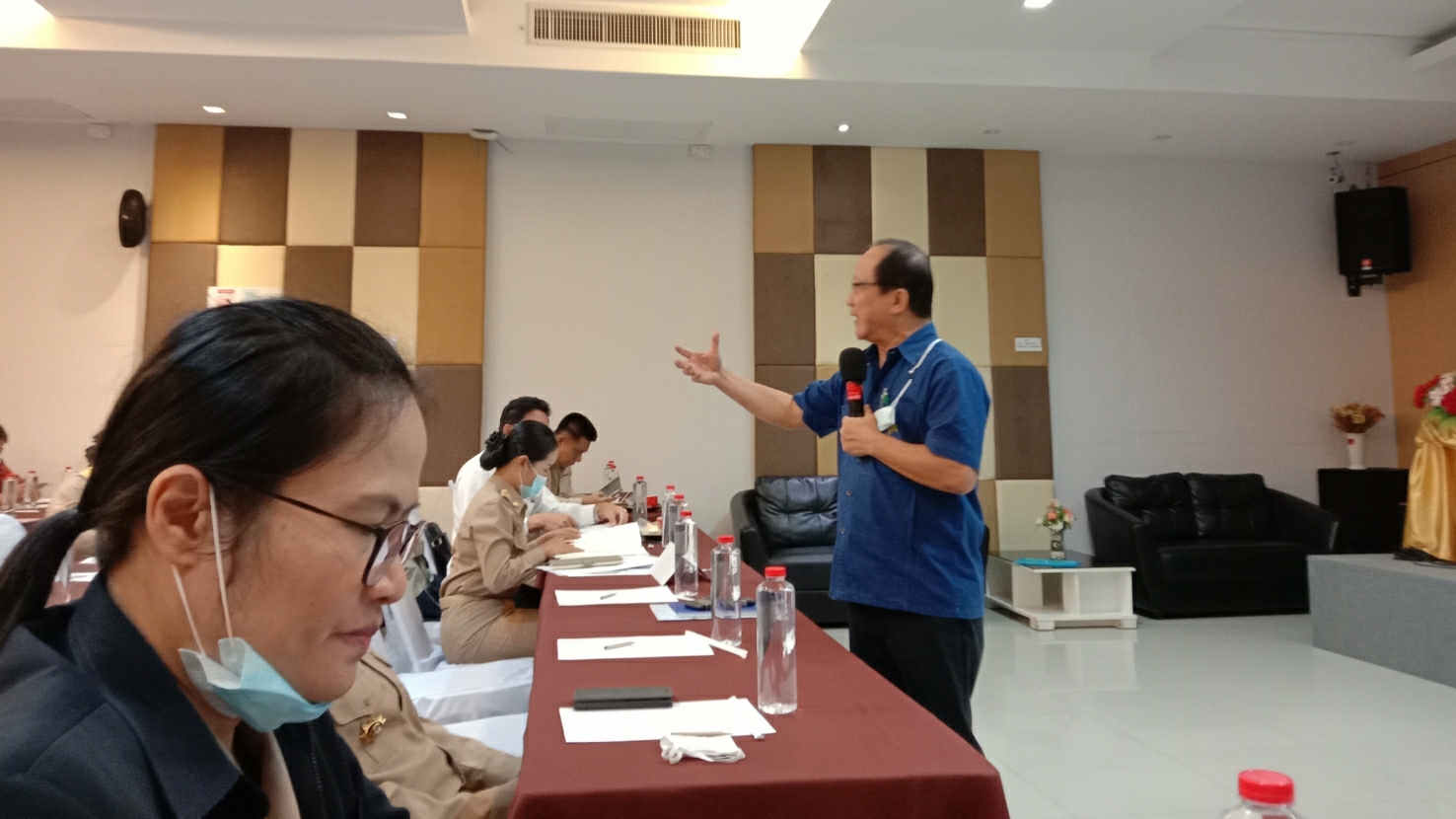 ? พช.ขอนแก่น : ร่วมประชุมโครงการฝ่าวิกฤติด้วยเศรษฐกิจและสังคมฐานรากให้พัฒนาก้าวไปตามแนวพระราชดำริ และการถ่ายทอดความรู้ด้านการบริหารจัดการน้ำชุมชน ให้แก่เจ้าหน้าที่ด้านช่างขององค์กรปกครองส่วนท้องถิ่น จังหวัดขอนแก่น ?