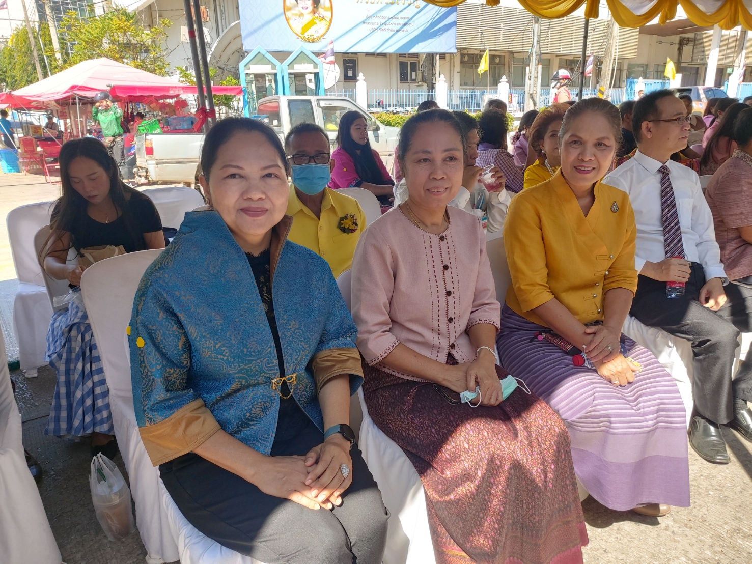 ? พช.ขอนแก่น : ร่วมพิธีเปิดศูนย์ส่งเสริมและพัฒนาสินค้า OTOP จังหวัดขอนแก่น ?