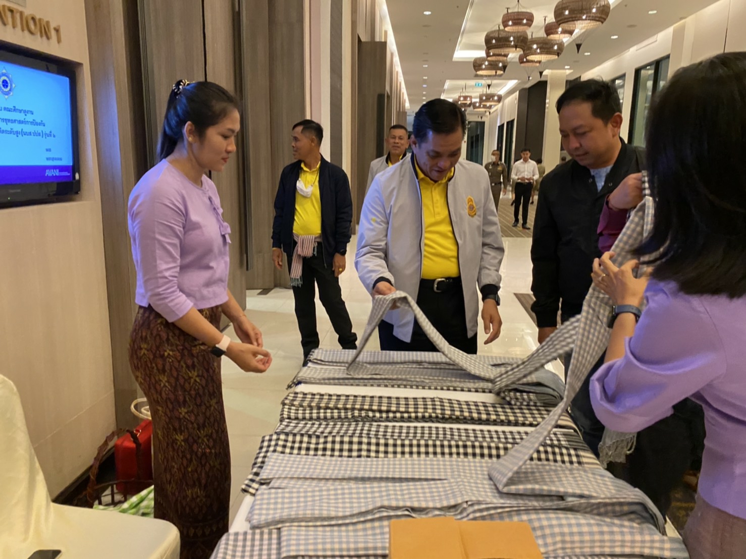 ? พช.ขอนแก่น : ร่วมต้อนรับคณะศึกษาดูงาน หลักสูตร นักบริหารยุทธศาตร์การป้องกันและปราบปรามยาเสพติดระดับสูง (นบส.ปปส.) รุ่นที่ 2 ?