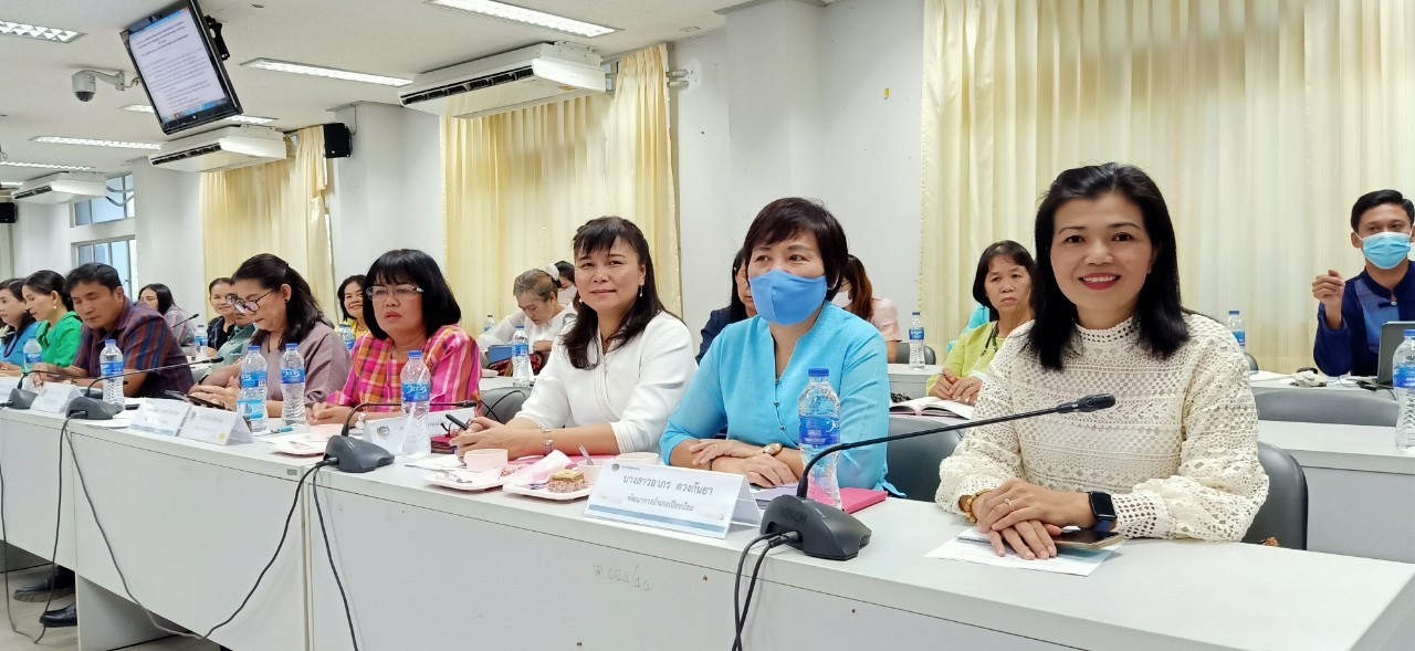 ? พช.ขอนแก่น : จัดประชุมคณะทำงานจัดแสดงและจำหน่ายผลิตภัณฑ์หนึ่งตำบล หนึ่งผลิตภัณฑ์ ในงานเทศกาลไหมนานาชาติ ประเพณีผูกเสี่ยว และงานกาชาดจังหวัดขอนแก่น ประจำปี 2563?