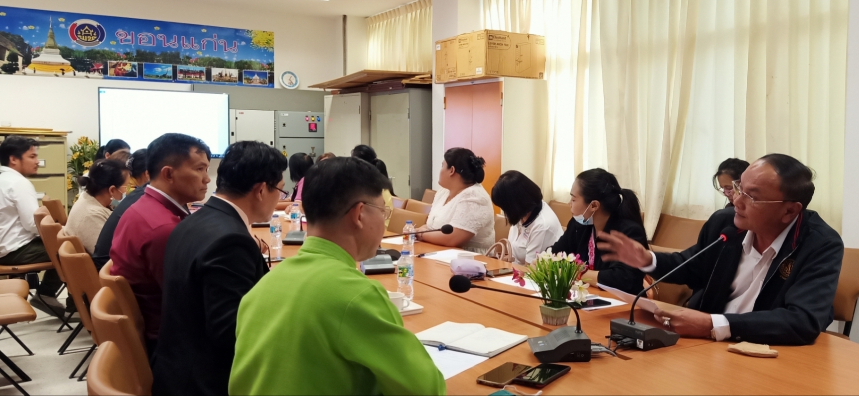 ? พช.ขอนแก่น : ร่วมประชุมเตรียมการจัดกิจกรรม “ช้อบ ชิม ชา” ในงานเทศกาลไหมนานาชาติฯ ประจำปี 2563 ?