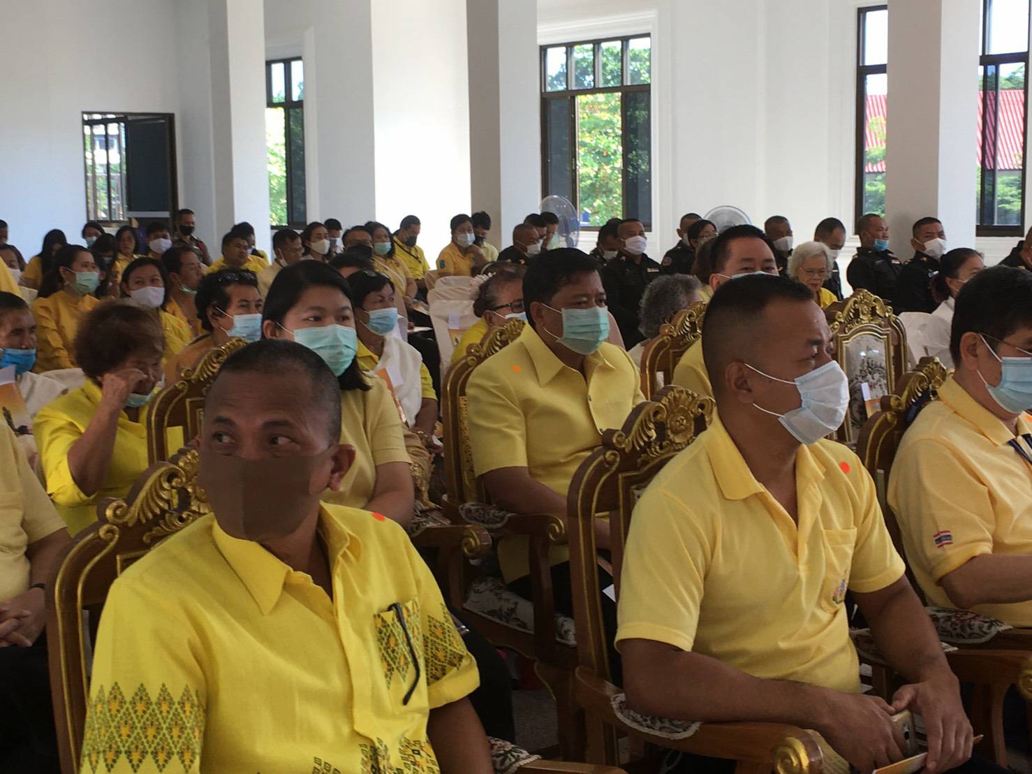 ? พช.ขอนแก่น : ร่วมพิธีเจริญพระพุทธมนต์เพื่อความเป็นสิริมงคลให้กับแผ่นดินและปวงชนชาวไทยทุกหมู่เหล่า ในโอกาสวันชาติ และวันพ่อแห่งชาติ 5 ธันวาคม 2563 ?