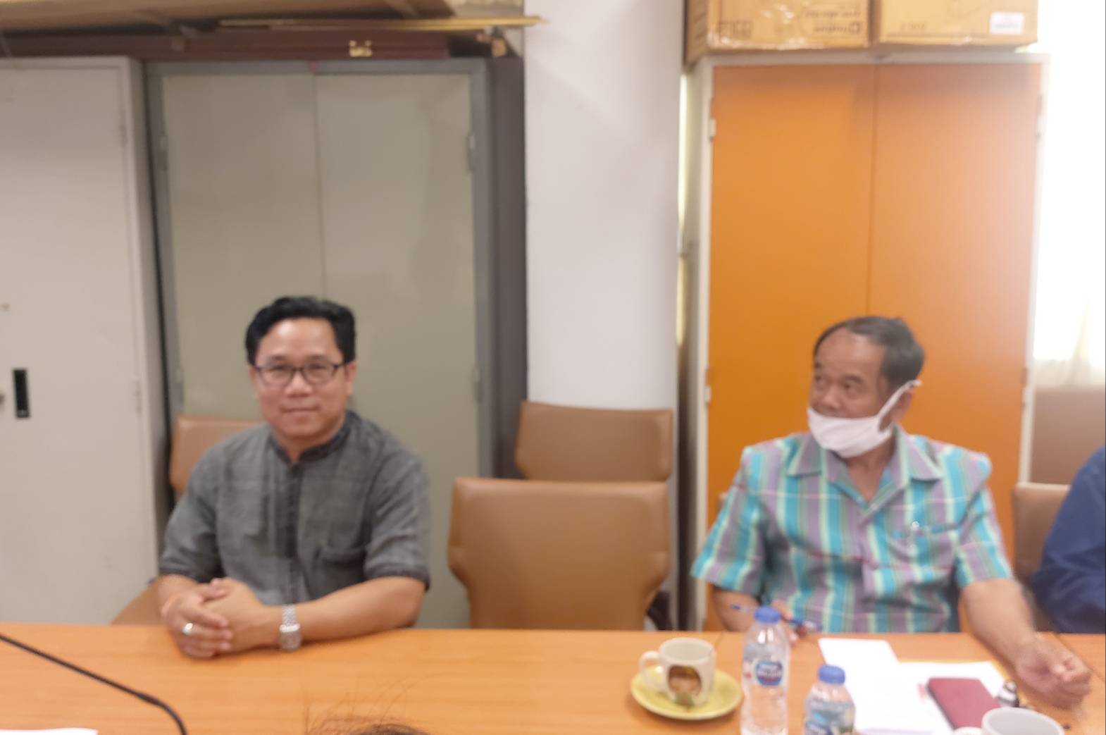 ? พช.ขอนแก่น : ร่วมประชุมรับฟังการชี้แจงการขับเคลื่อนโครงการพัฒนาพื้นที่ต้นแบบการพัฒนาคุณภาพชีวิต ประยุกต์สู่ “โคก หนอง นาโมเดล ผ่านระบบวีดีทัศน์ทางไกล Vedio Conference?