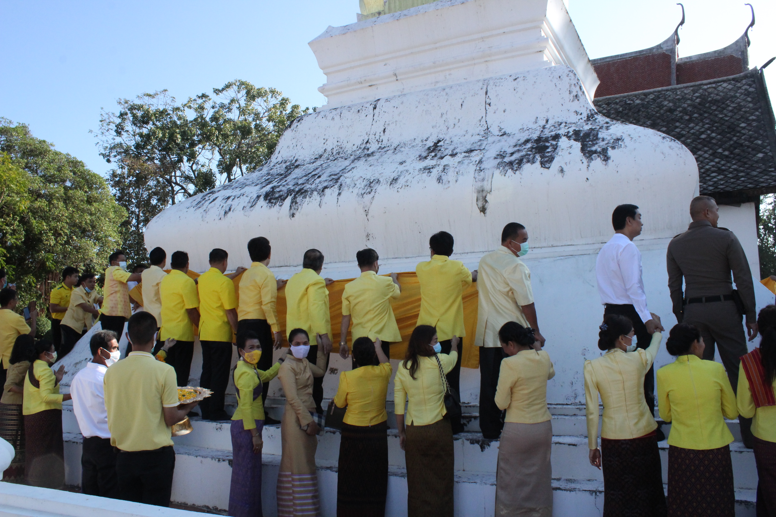 ? พช.ขอนแก่น : ร่วมพิธีบวงสรวงองค์พรธาตุขามแก่น สิ่งศักดิ์สิทธิ์คู่บ้านคู่เมืองจังหวัดขอนแก่น ?