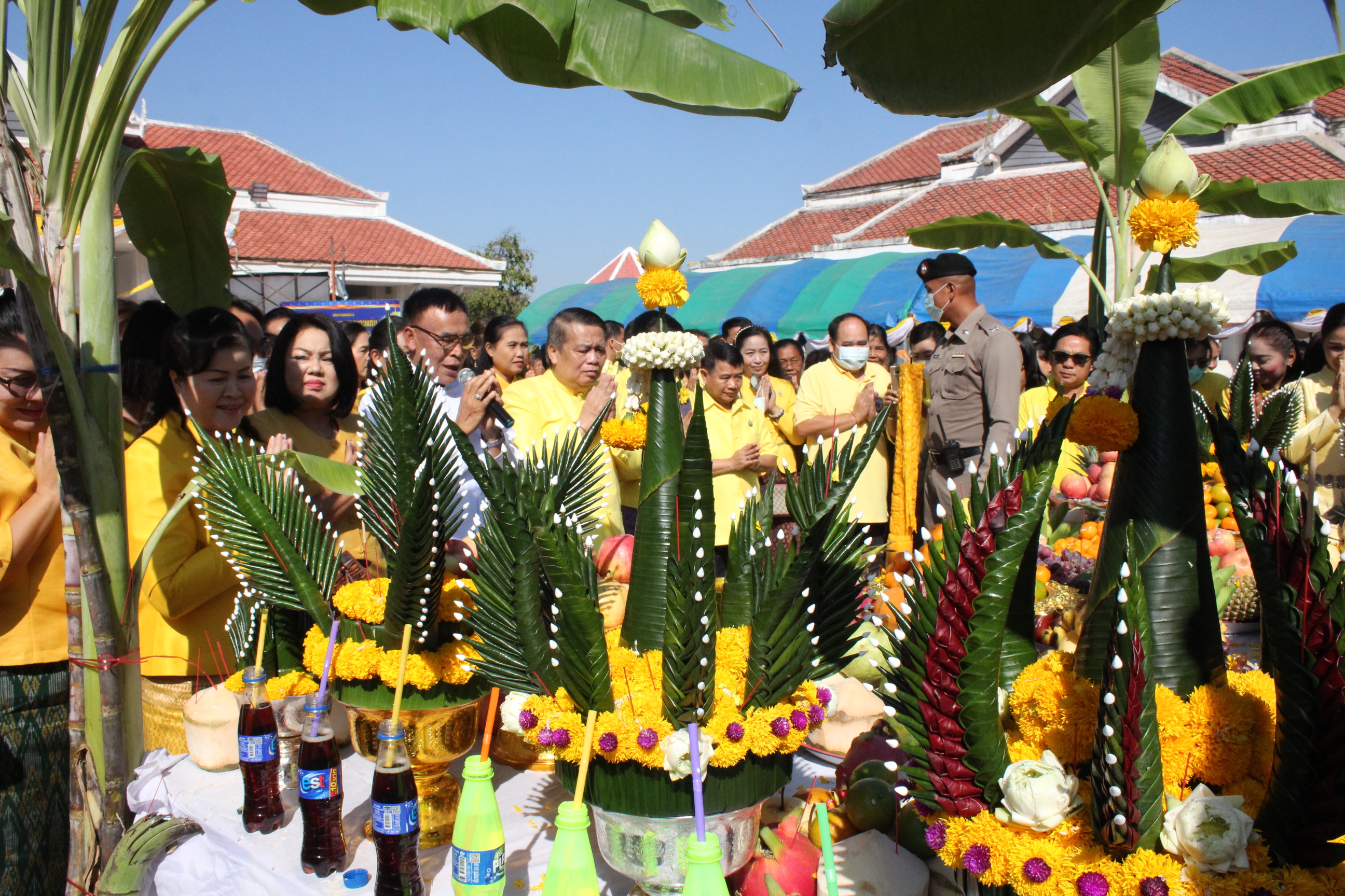 ? พช.ขอนแก่น : ร่วมพิธีบวงสรวงองค์พรธาตุขามแก่น สิ่งศักดิ์สิทธิ์คู่บ้านคู่เมืองจังหวัดขอนแก่น ?