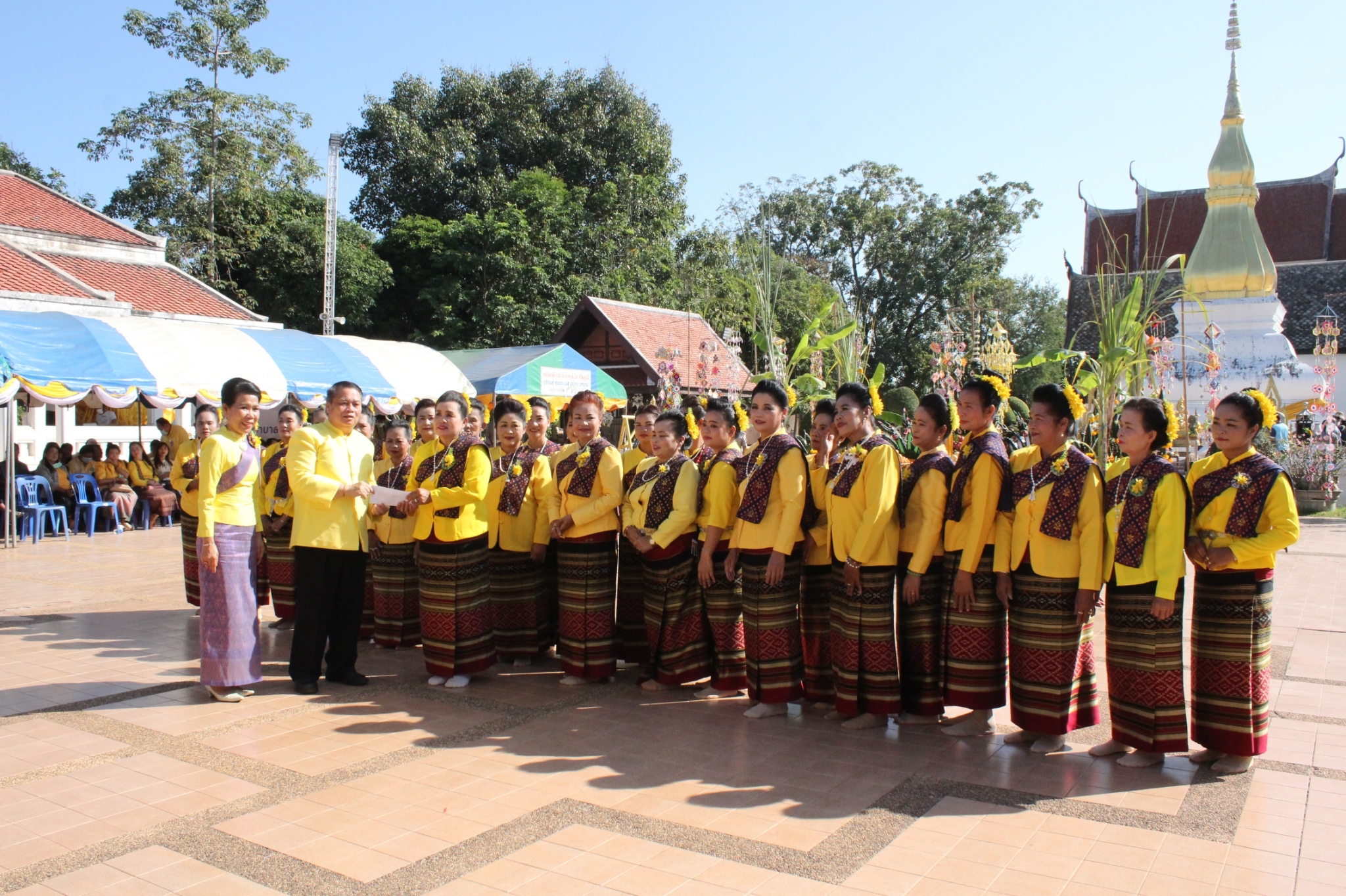 ? พช.ขอนแก่น : ร่วมพิธีบวงสรวงองค์พรธาตุขามแก่น สิ่งศักดิ์สิทธิ์คู่บ้านคู่เมืองจังหวัดขอนแก่น ?
