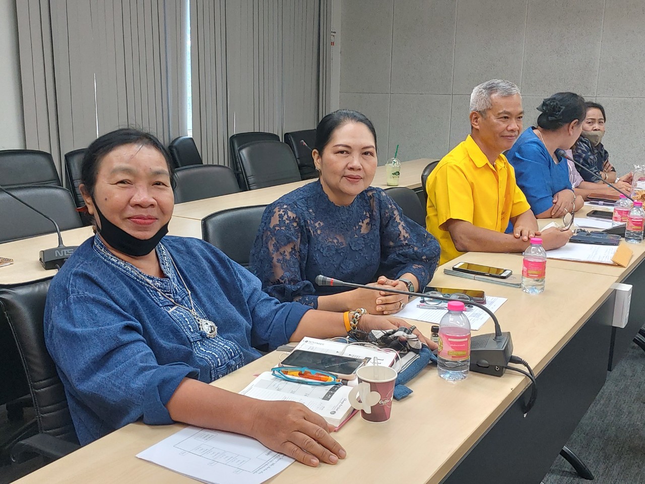? พช.ขอนแก่น : ประชุมเตรียมความพร้อมพิธีลงนาม MOU การขับเคลื่อนโครงการ “คู่เสี่ยว เกี่ยวก้อย แก้จนคนขอนแก่น” ?