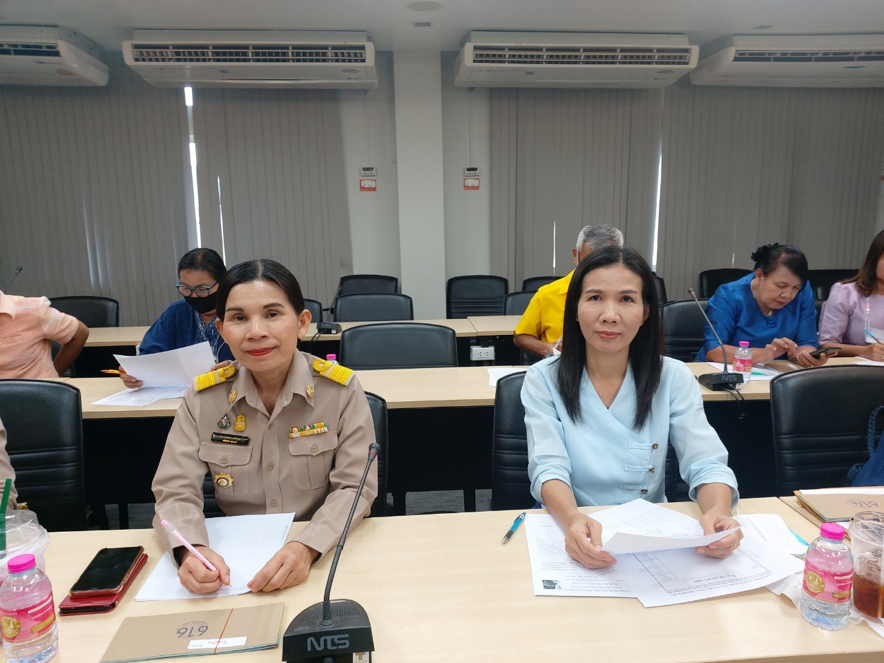 ? พช.ขอนแก่น : ประชุมเตรียมความพร้อมพิธีลงนาม MOU การขับเคลื่อนโครงการ “คู่เสี่ยว เกี่ยวก้อย แก้จนคนขอนแก่น” ?