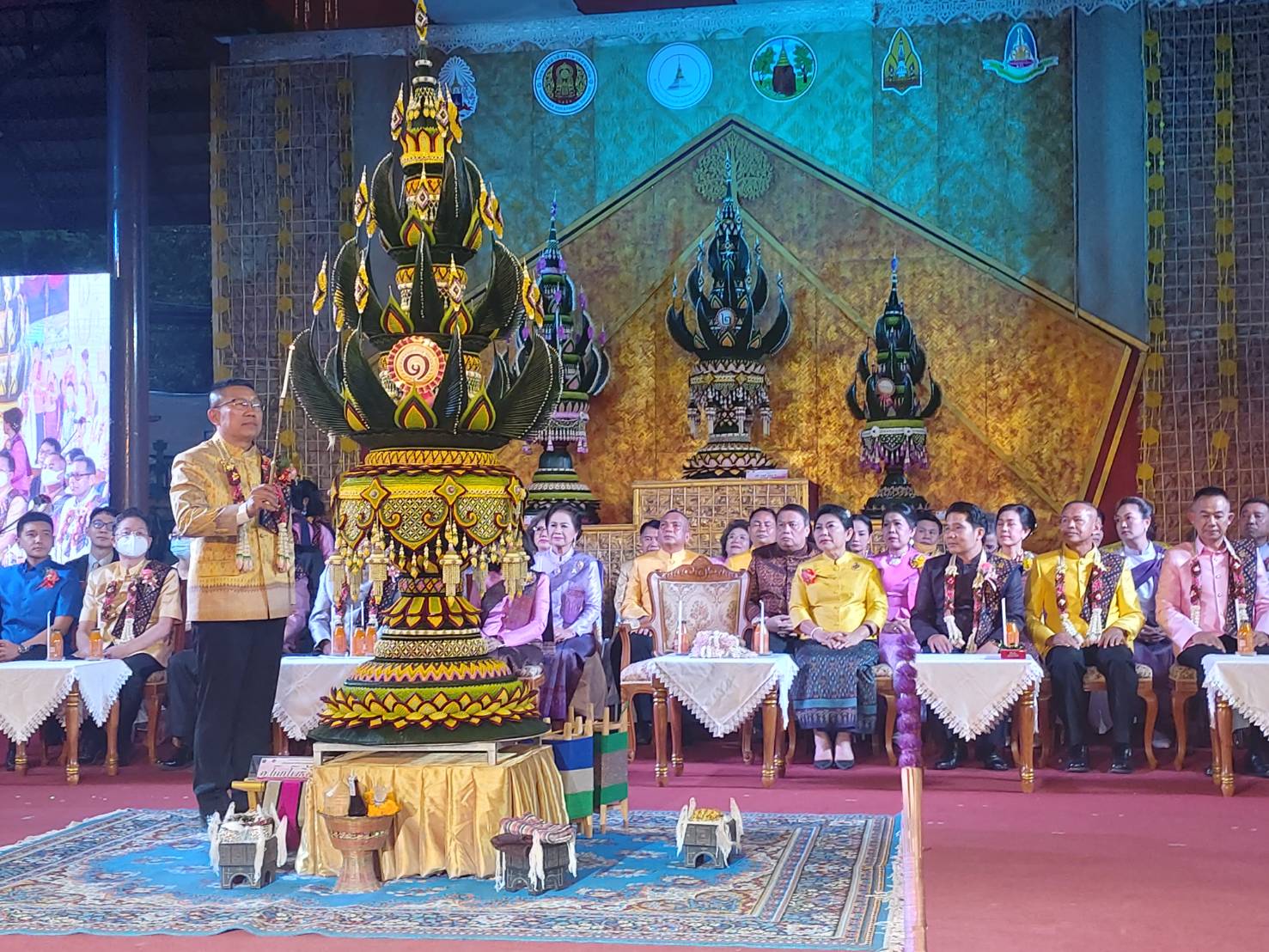 ? พช.ขอนแก่น : พัฒนาการจังหวัดขอนแก่นร่วมพิธีเปิดงานเทศกาลไหมนานาชาติประเพณีผูกเสี่ยว และงานกาชาดจังหวัดขอนแก่น ประจำปี 2563 ?