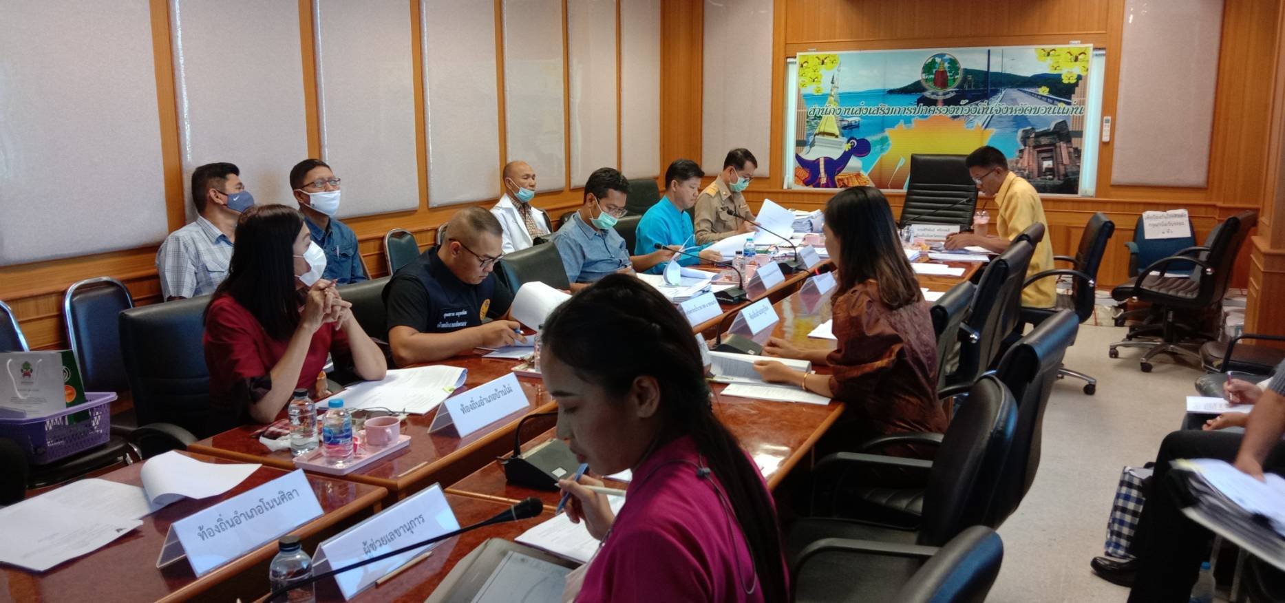 ? พช.ขอนแก่น : ร่วมประชุมคณะกรรมการพิจารณากลั่นกรองโครงการประจำปีงบประมาณ พ.ศ.2565 งบเงินอุดหนุนเฉพาะกิจของเทศบาลตำบลและองค์การบริหารส่วนตำบล (โครงการฯ ด้านสังคม) ?