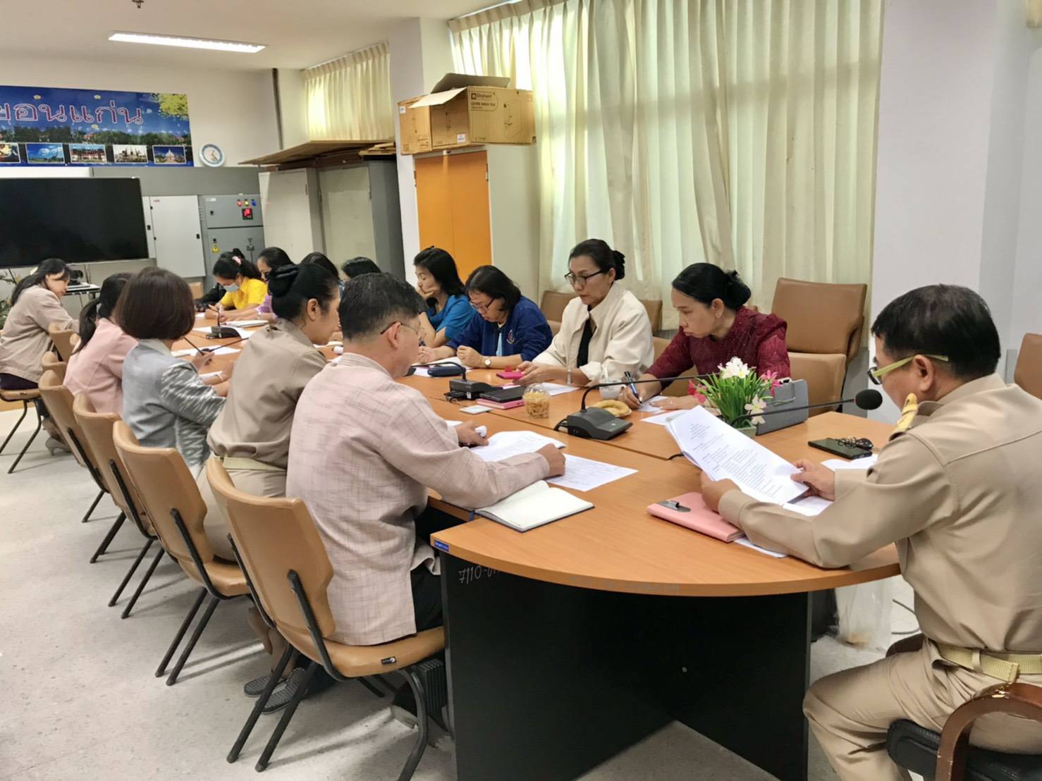 ? พช.ขอนแก่น : ประชุมเตรียมความพร้อมในการต้อนรับ เจ้าคุณพระสินีนาฏ พิลาสกัลยาณี?