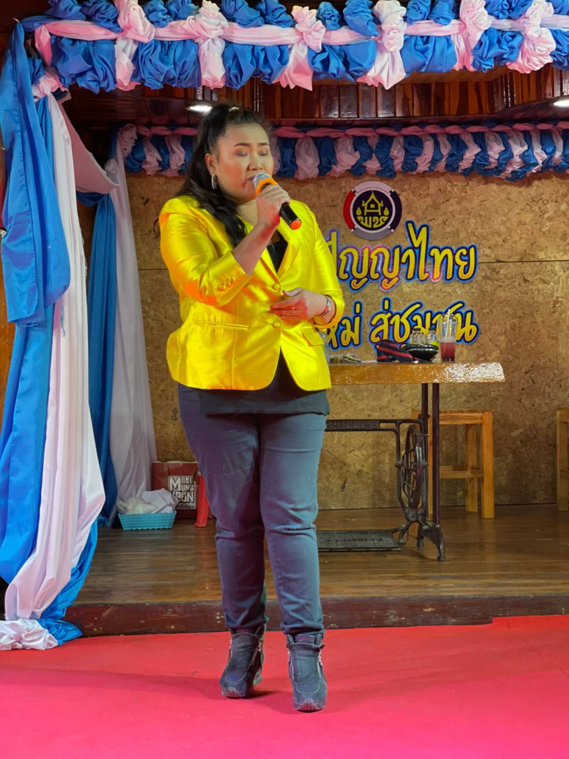 ? พช.ขอนแก่น : ผู้ตรวจราชการกรมการพัฒนาชุมชน เยี่ยมชมการจัดงาน OTOP “ภูมิปัญญาไทย วิถีใหม่ สู่ชุมชน” ในงานเทศกาลไหมนานาชาติประเพณีผูกเสี่ยว และงานกาชาดจังหวัดขอนแก่น ประจำปี 2563 ?