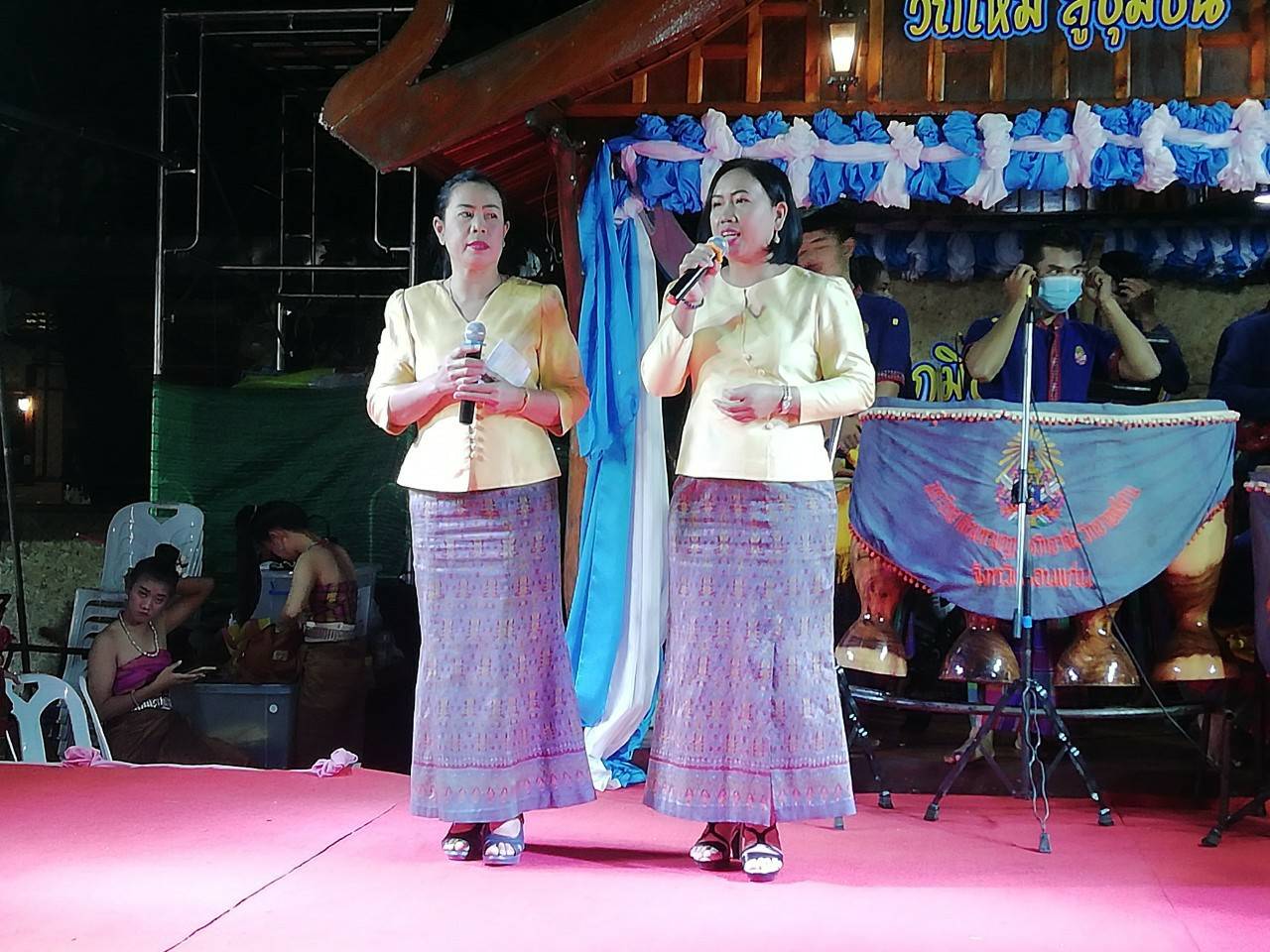 ? พช.ขอนแก่น : สิบเอ็ดวันทะลุ 36 ล้าน ! งาน “ภูมิปัญญาไทย วิถีใหม่ สู่ชุมชน” ในงานเทศกาลไหมนานาชาติ ประเพณีผูกเสี่ยว และงานกาชาดจังหวัดขอนแก่น ประจำปี 2563 ?