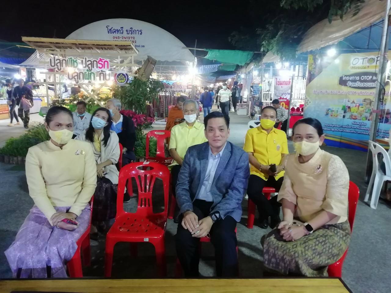 ? พช.ขอนแก่น : สิบเอ็ดวันทะลุ 36 ล้าน ! งาน “ภูมิปัญญาไทย วิถีใหม่ สู่ชุมชน” ในงานเทศกาลไหมนานาชาติ ประเพณีผูกเสี่ยว และงานกาชาดจังหวัดขอนแก่น ประจำปี 2563 ?