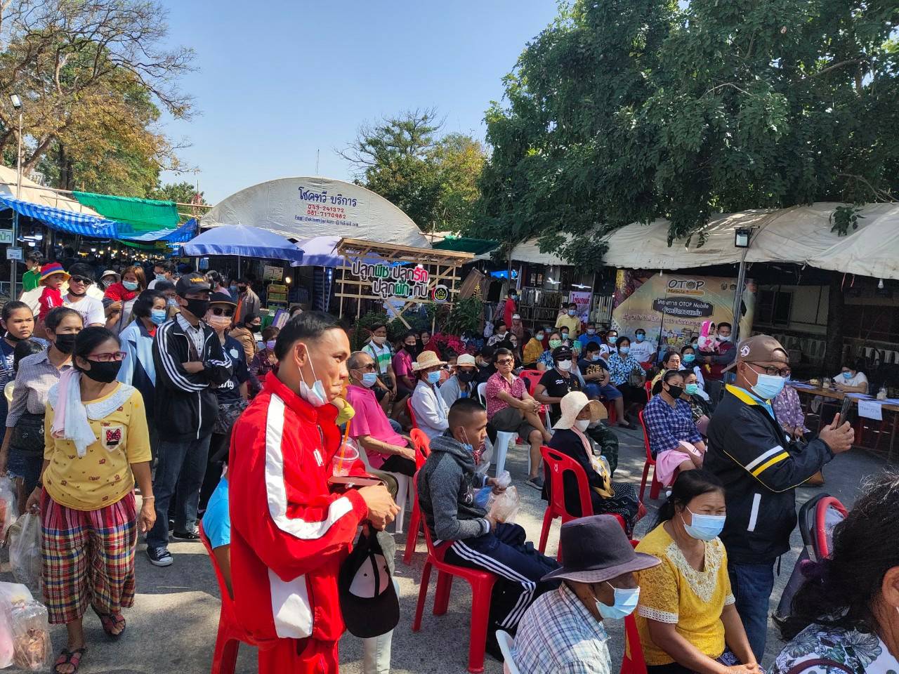 ? พช.ขอนแก่น : สิบสองวันยอดพุ่ง 40 ล้าน ! งาน “ภูมิปัญญาไทย วิถีใหม่ สู่ชุมชน” ในงานเทศกาลไหมนานาชาติ ประเพณีผูกเสี่ยว และงานกาชาดจังหวัดขอนแก่น ประจำปี 2563 ?