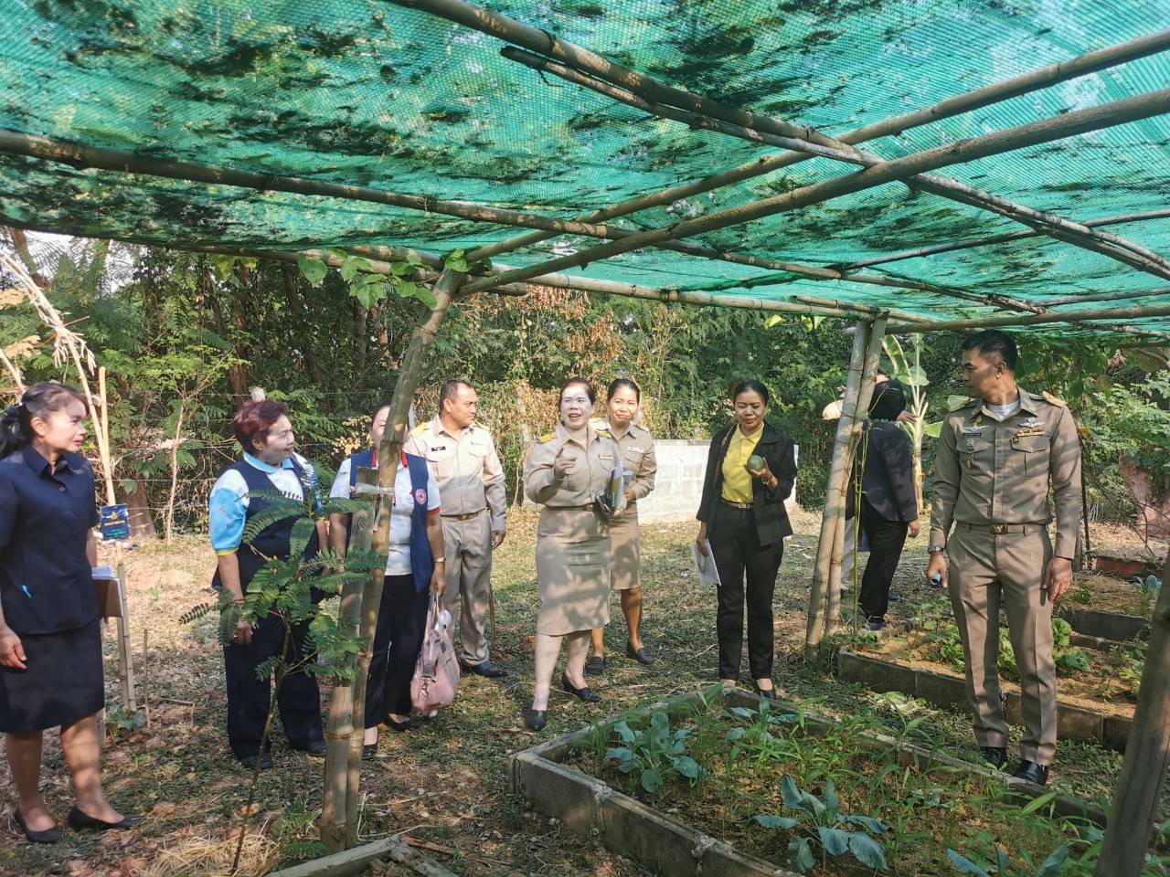 ? พช.ขอนแก่น : ร่วมประเมินโครงการ “หน้าบ้านสวย หลังบ้านสวน” ?