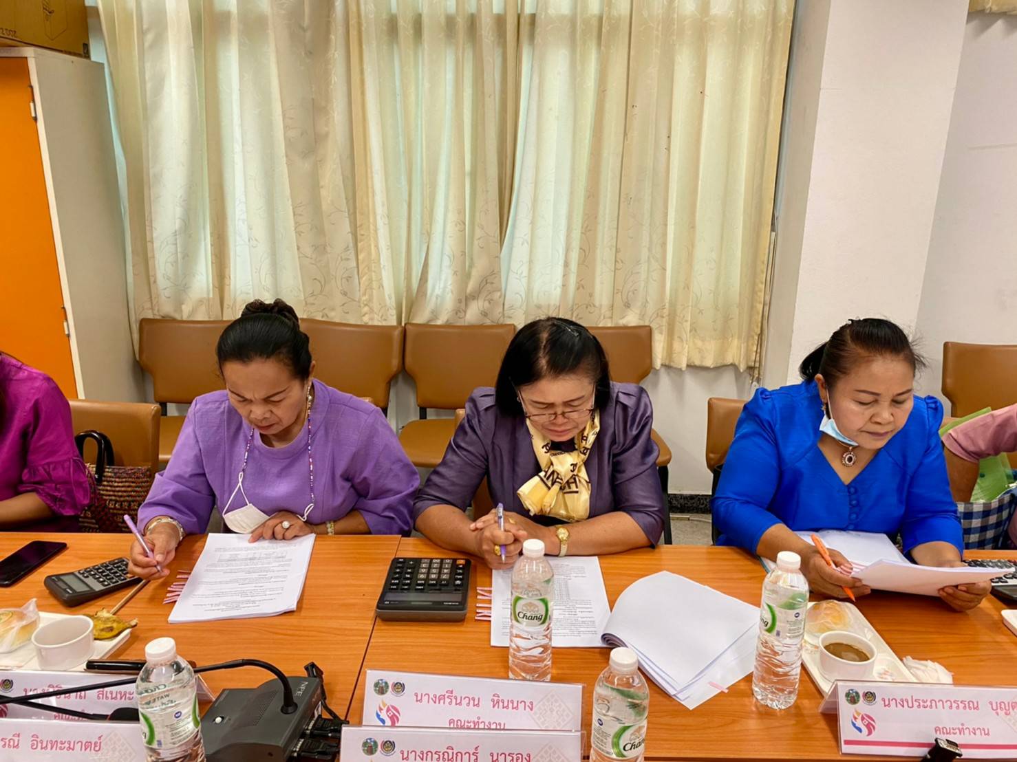 ? พช.ขอนแก่น ประชุมคณะทำงานขับเคลื่อนกองทุนพัฒนาบทบาทสตรีจังหวัดขอนแก่น ครั้งที่ 12/2563 ?