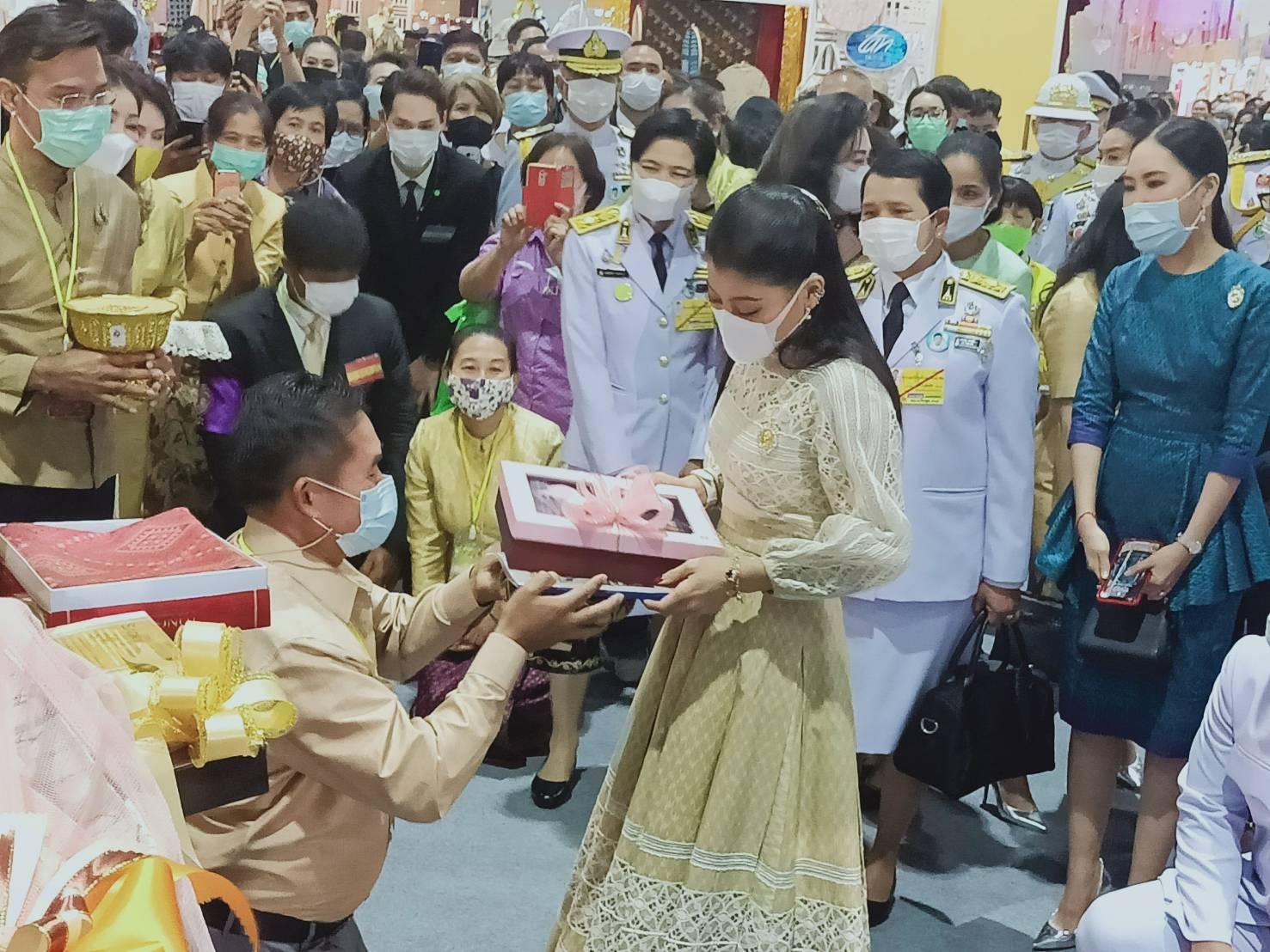 ? จังหวัดขอนแก่น ร่วมรับเสด็จสมเด็จพระเจ้าลูกเธอเจ้าฟ้า สิริวัณณวรีนารีรัตนราชกัญญา ในวโรกาสเสด็จเป็นองค์ประธานในพิธีเปิดงาน OTOP City 2020 ?