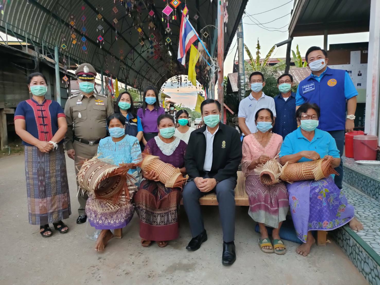 ? รองผู้ว่าราชการจังหวัดขอนแก่น ลุยพื้นที่ ปฏิบัติราชการ ณ อำเภอหนองเรือ จังหวัดขอนแก่น ?