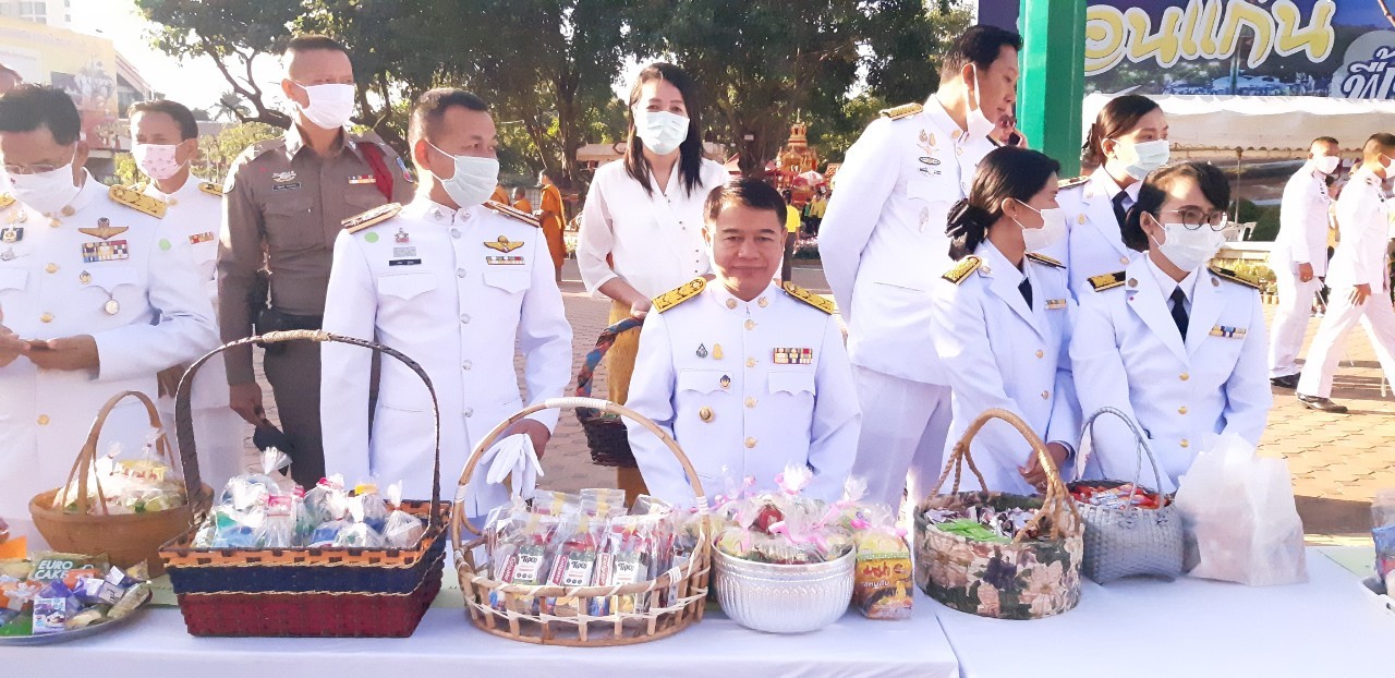 ? พช.ขอนแก่น : ร่วมกิจกรรมเนื่องในวันคล้ายวันพระราชสมภพ พระบาทสมเด็จพระบรมชนกาธิเบศร มหาภูมิพลอดุลยเดชมหาราช บรมนาถบพิตร วันชาติ และวันพ่อแห่งชาติ 5 ธันวาคม 2563?