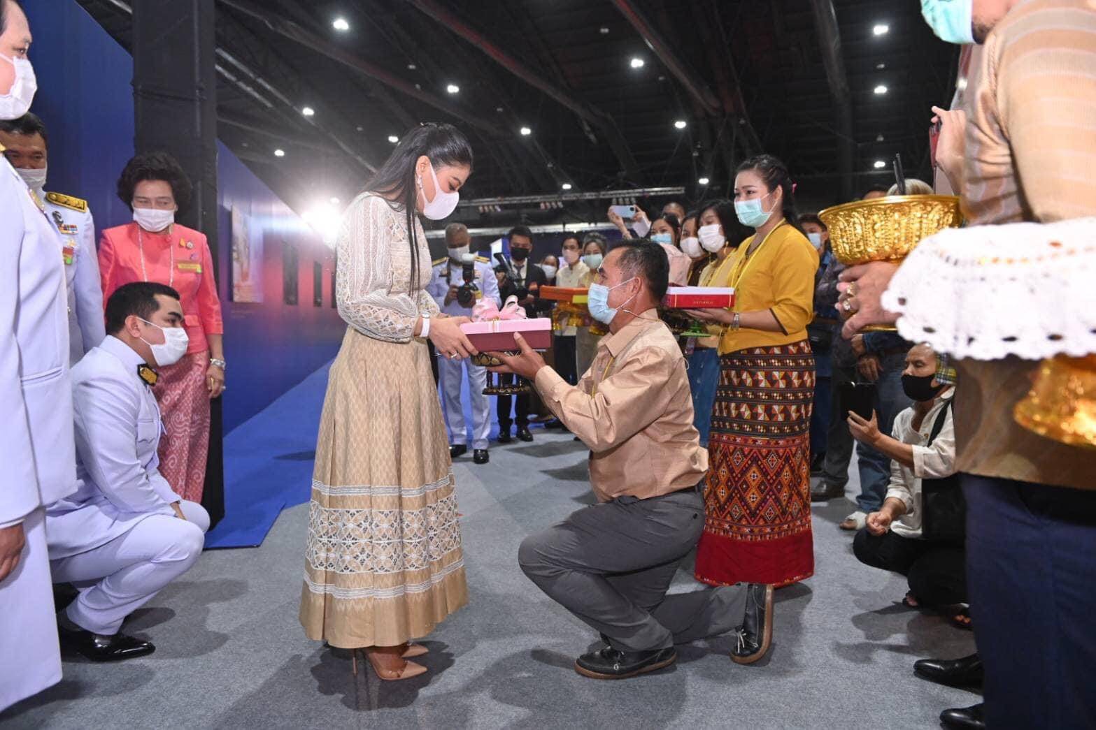 ? จังหวัดขอนแก่น ร่วมรับเสด็จสมเด็จพระเจ้าลูกเธอเจ้าฟ้า สิริวัณณวรีนารีรัตนราชกัญญา ในวโรกาสเสด็จเป็นองค์ประธานในพิธีเปิดงาน OTOP City 2020 ?