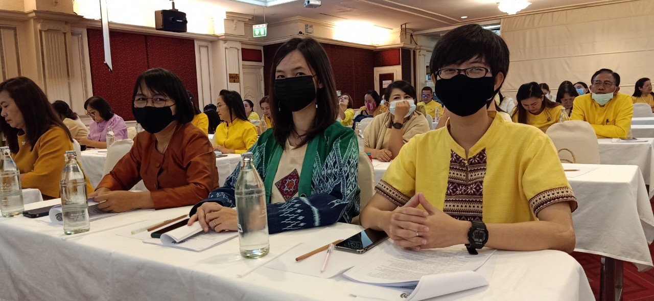 ? พช.ขอนแก่น : เสริมทัพ ! เพิ่มประสิทธิภาพการปฏิบัติงานแก่เจ้าหน้าที่พัฒนาชุมชน ด้านการบริหารความเสี่ยง และการเสริมสร้างจริยธรรมข้าราชการ ตามโครงการพัฒนาคุณภาพชีวิตตามหลักทฤษฎีใหม่ ประยุกต์สู่ “โคก หนอง นา โมเดล” ประจำปีงบประมาณ พ.ศ.2564 ?
