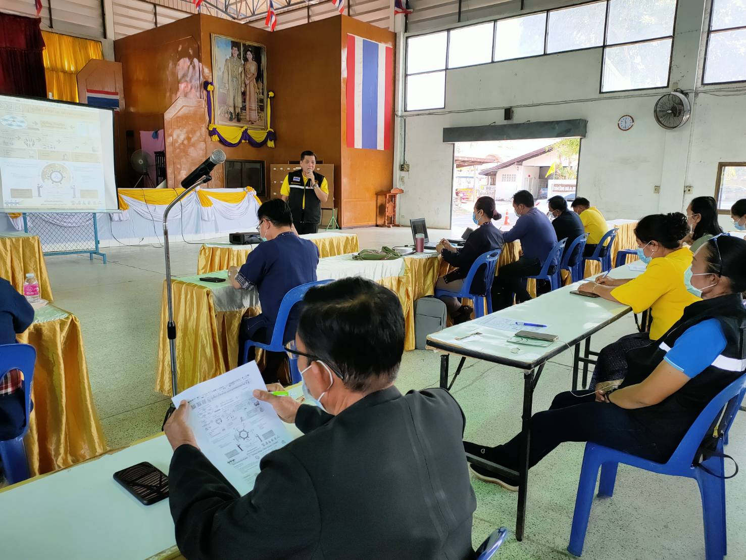 ?พช.ขอนแก่น : ติดตามการขับเคลื่อนงานนโยบายที่สำคัญของจังหวัดและการดำเนินโครงการตามแนวทางของสถาบันส่งเสริมและพัฒนากิจกรรมปิดทองหลังพระสืบสานแนวพระราชดำริ ณ อำเภอหนองเรือ จังหวัดขอนแก่น?
