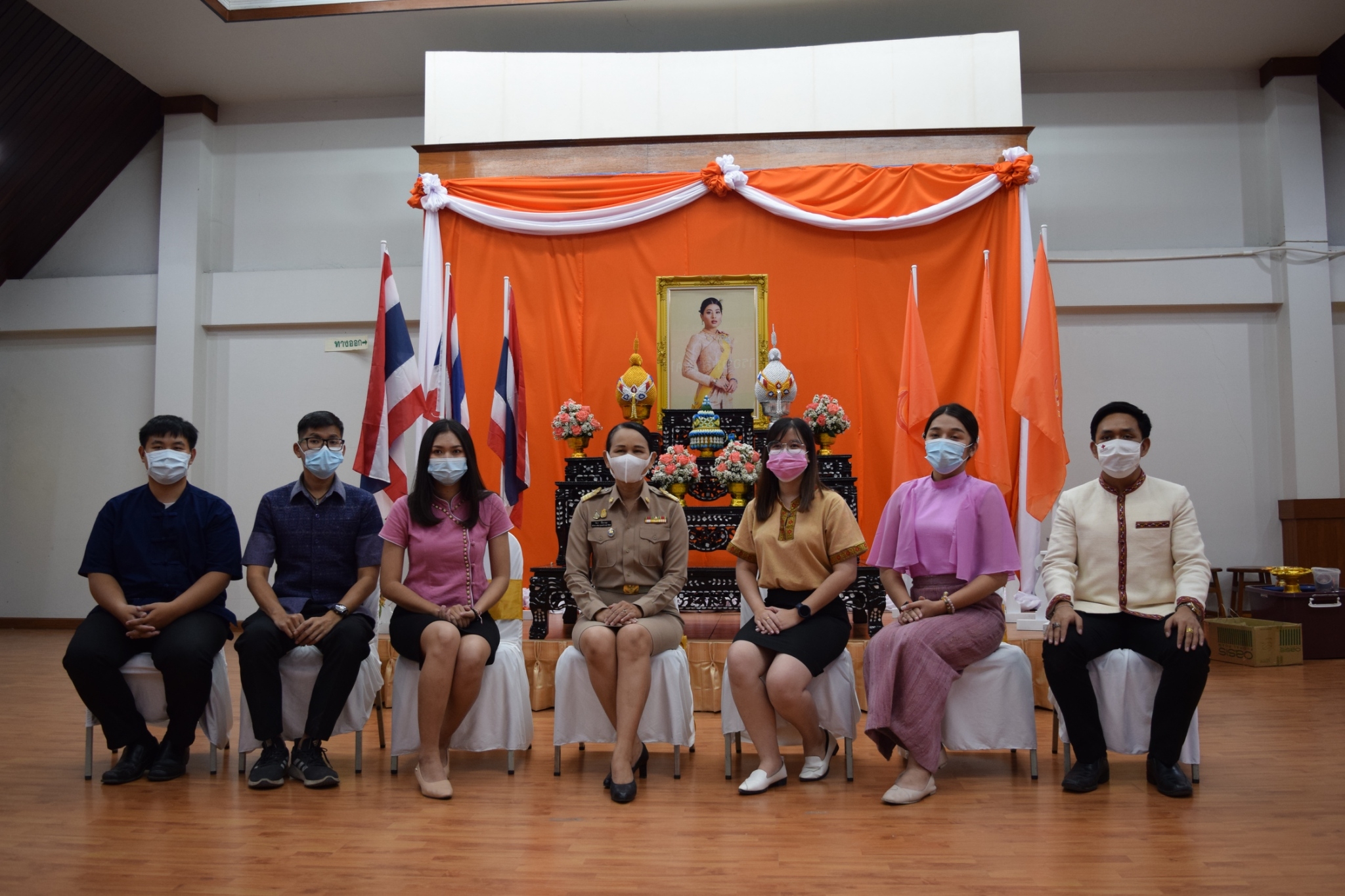 ? จังหวัดขอนแก่น : จัดพิธีลงนามถวายพระพรชัยมงคล สมเด็จพระเจ้าลูกเธอ เจ้าฟ้าสิริวัณณวรี นารีรัตนราชกัญญา เนื่องในโอกาสวันคล้ายวันประสูติ 8 มกราคม 2564 และพิธีมอบลายผ้า “ผ้ามัดหมี่ลายขอเจ้าฟ้าสิริวัณณวรีฯ” ?