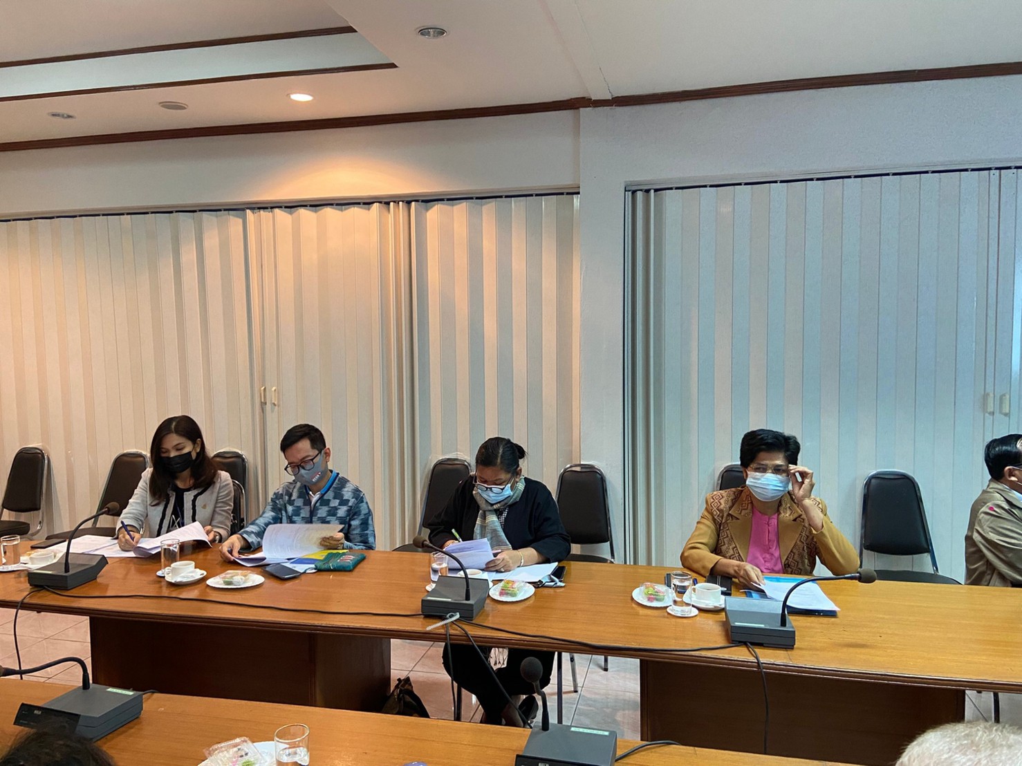 ? พช.ขอนแก่น : เข้าร่วมการประชุมคณะทำงานขับเคลื่อนการดำเนินกิจกรรมการพัฒนาและออกแบบบรรจุภัณฑ์ ภายใต้โครงการส่งเสริมเมืองหัตกรรมโลกแห่งผ้ามัดหมี่ ครั้งที่ 1/2564 ?
