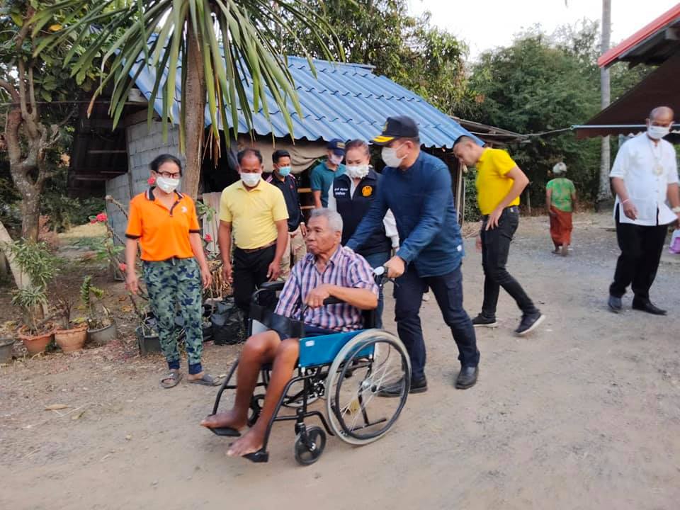 ?ผู้บริหารขอนแก่น  ติดตามการดำเนินงาน​ครัวเรือนต้นแบบ​ โคก​ หนอง ​นา ​โมเดล และโครงการคู่เสี่ยวเกี่ยวก้อยแก้จนคนขอนแก่น อำเภอชุมแพ?
