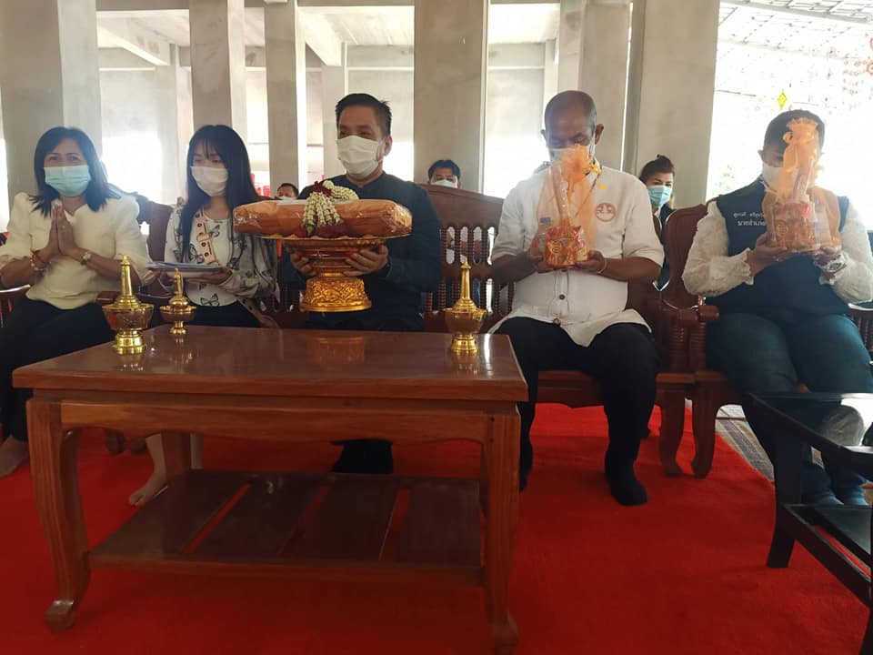 ?ผู้บริหารขอนแก่น  ติดตามการดำเนินงาน​ครัวเรือนต้นแบบ​ โคก​ หนอง ​นา ​โมเดล และโครงการคู่เสี่ยวเกี่ยวก้อยแก้จนคนขอนแก่น อำเภอชุมแพ?
