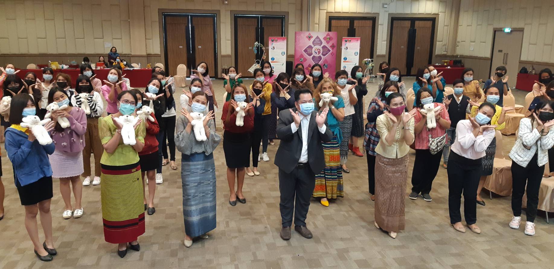 ?ขอนแก่นส่งเสริมเยาวสตรีสู่ผู้นำสตรีรุ่นใหม่ : smart lady khonkaen 2021?