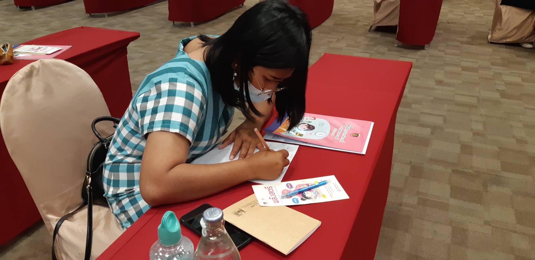 ?ขอนแก่นส่งเสริมเยาวสตรีสู่ผู้นำสตรีรุ่นใหม่ : smart lady khonkaen 2021?