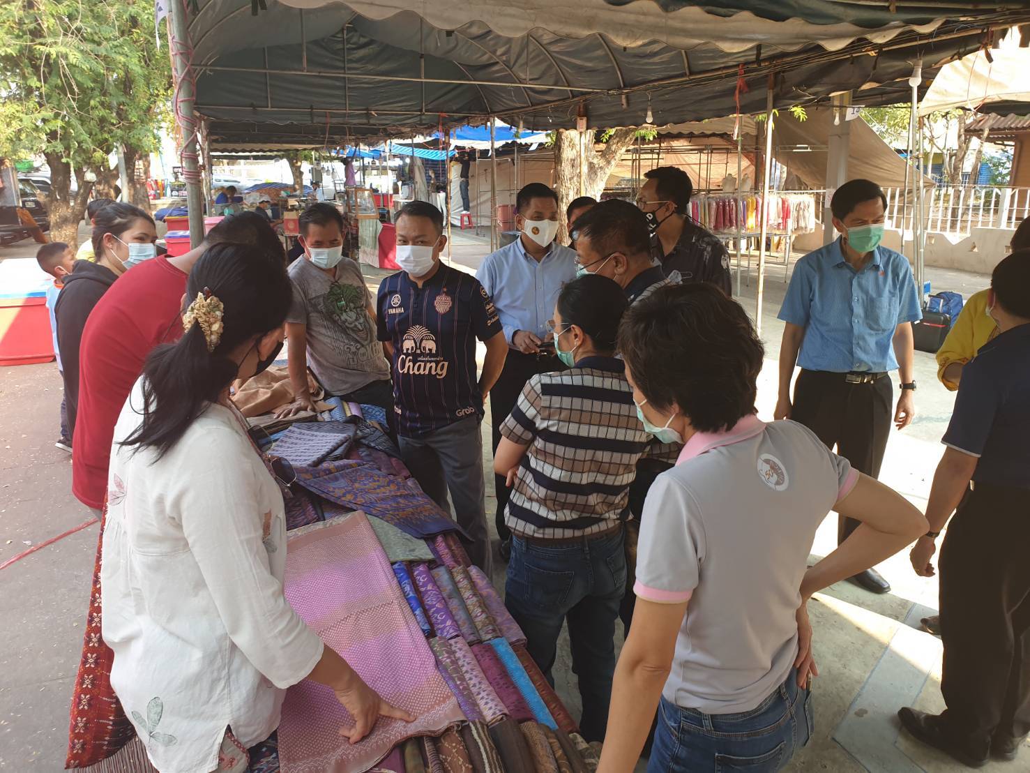 ?เลขานุการรัฐมนตรีว่าการกระทรวงสาธารณสุข เยี่ยมชมผลิตภัณฑ์ OTOP ขอนแก่น ?