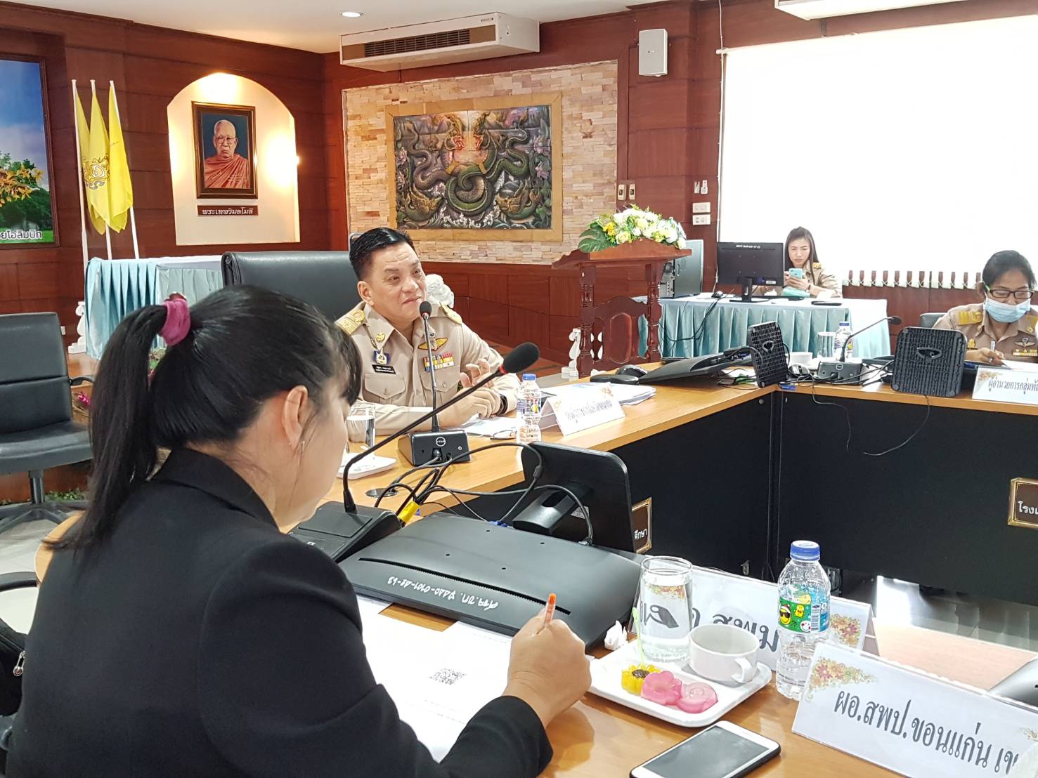 ?พช.ขอนแก่น เข้าร่วมประชุมคณะทำงานชุดปฏิบัติการขับเคลื่อนการแก้ไขปัญหาความยากจน ตามภารกิจ 5 มิติ โครงการคู่เสี่ยว เกี่ยวก้อย แก้จนคนขอนแก่น?