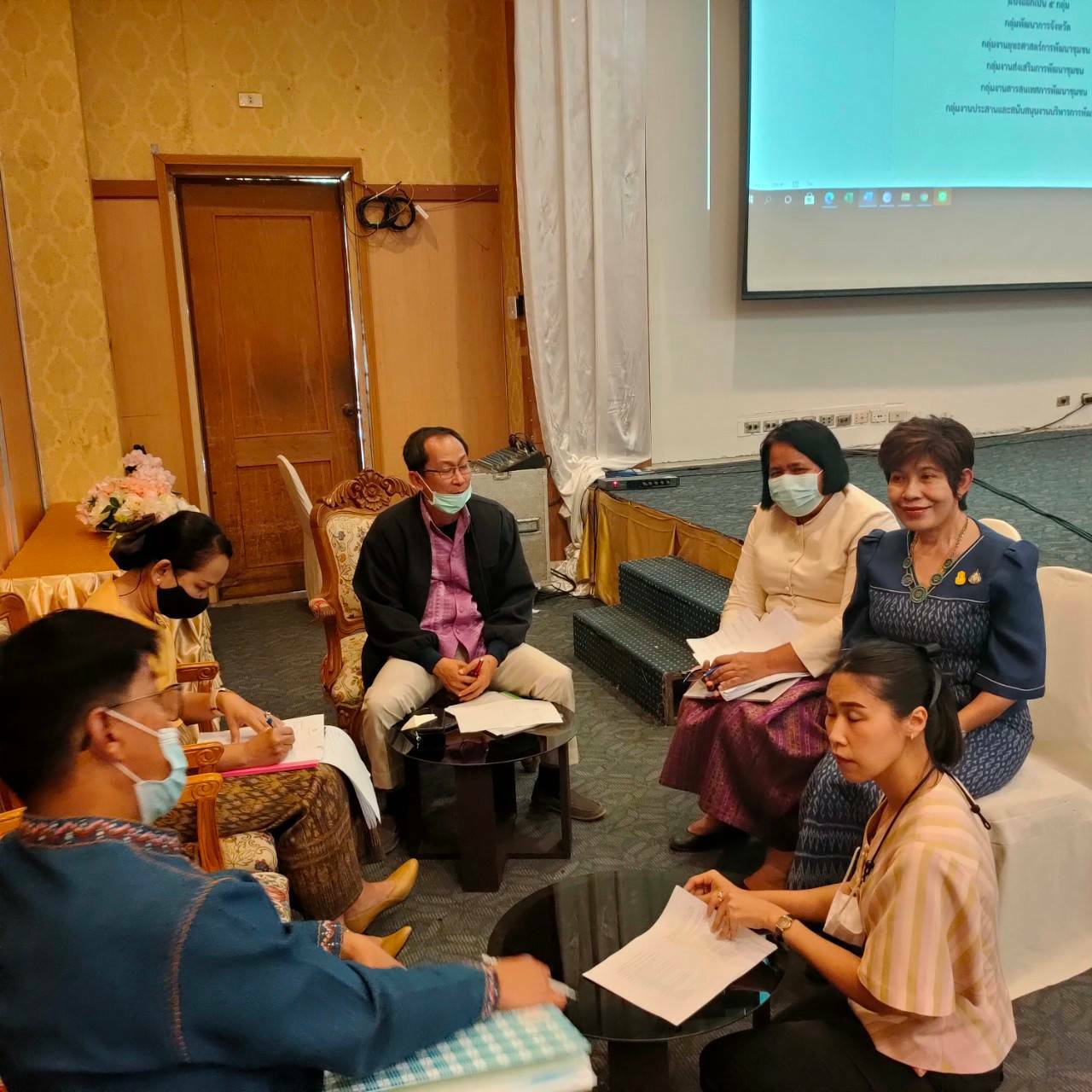 ?พช.ขอนแก่น ร่วมประชุมเชิงปฏิบัติการตรวจติดตามของหน่วยรับตรวจรายไตรมาส ครั้งที่ 2/2564 เขตตรวจราชการที่ 12 ?