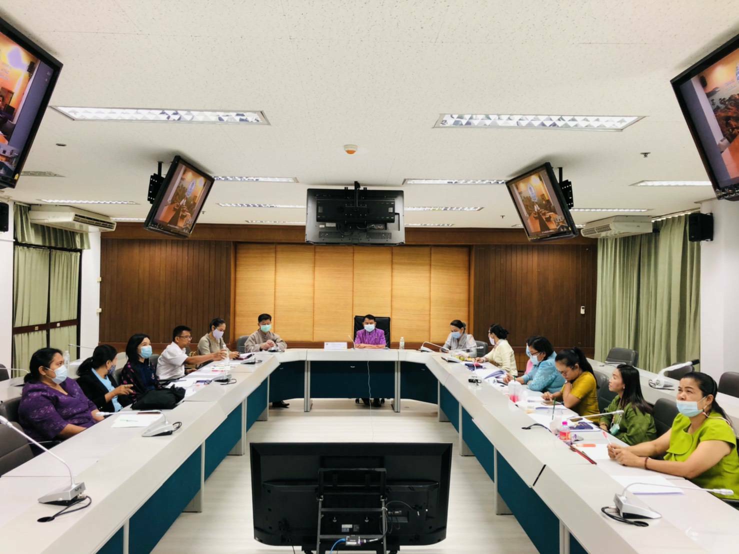 จังหวัดขอนแก่น ติดตามรับชมการประชุมกรมการพัฒนาชุมชน ครั้งที่ 3/2564 ผ่านระบบวีดิทัศน์ทางไกล ( Video Conference)