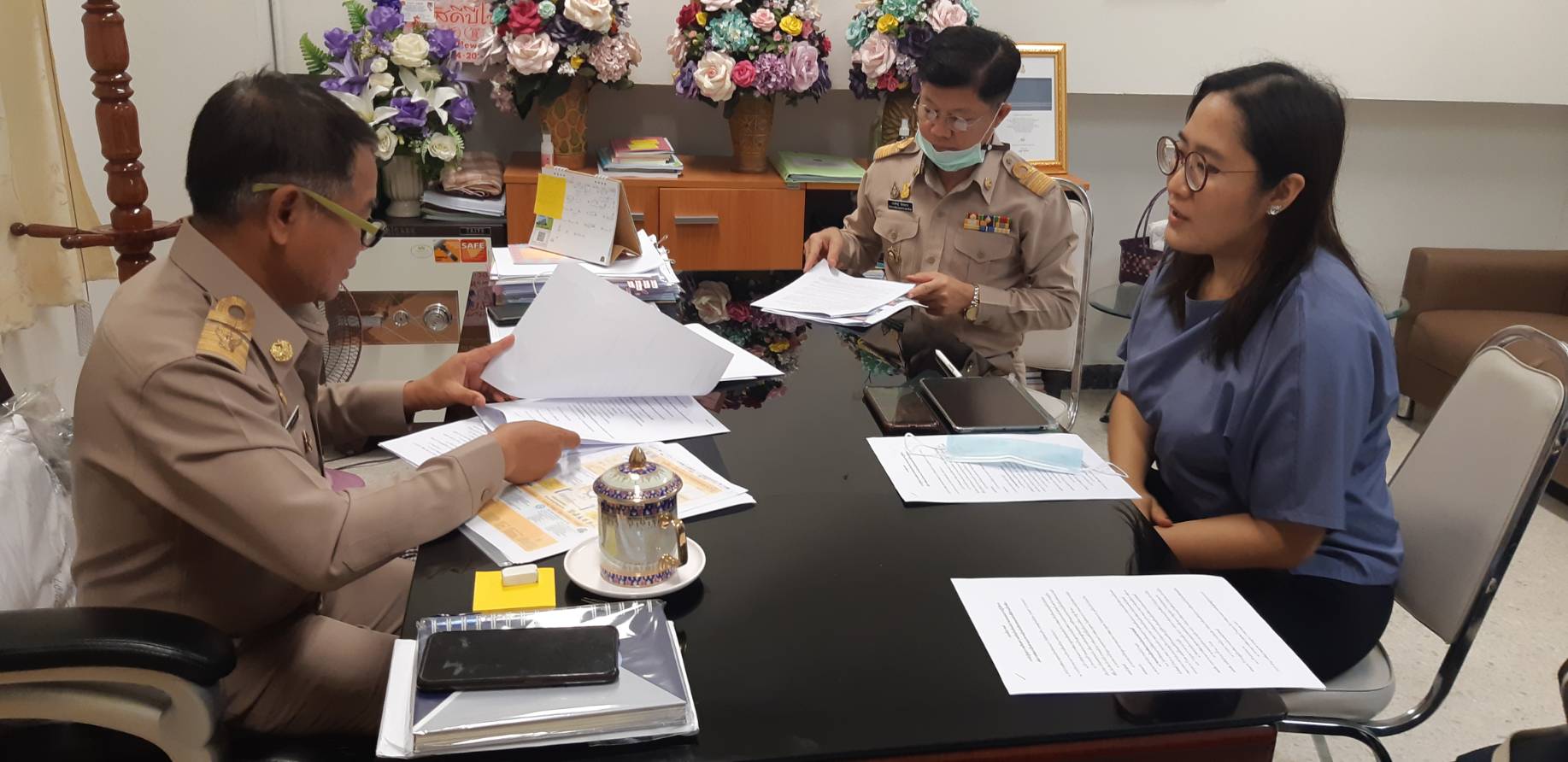 พช.ขอนแก่น ให้สัมภาษณ์โครงการวิจัยพชรื่องการรับรู้และการเตรียมความพร้อมในเชิงนโยบาย และแผนการปฏิบัติงานเพื่อการพัฒนาเมือง แก่อาจารย์ มข.