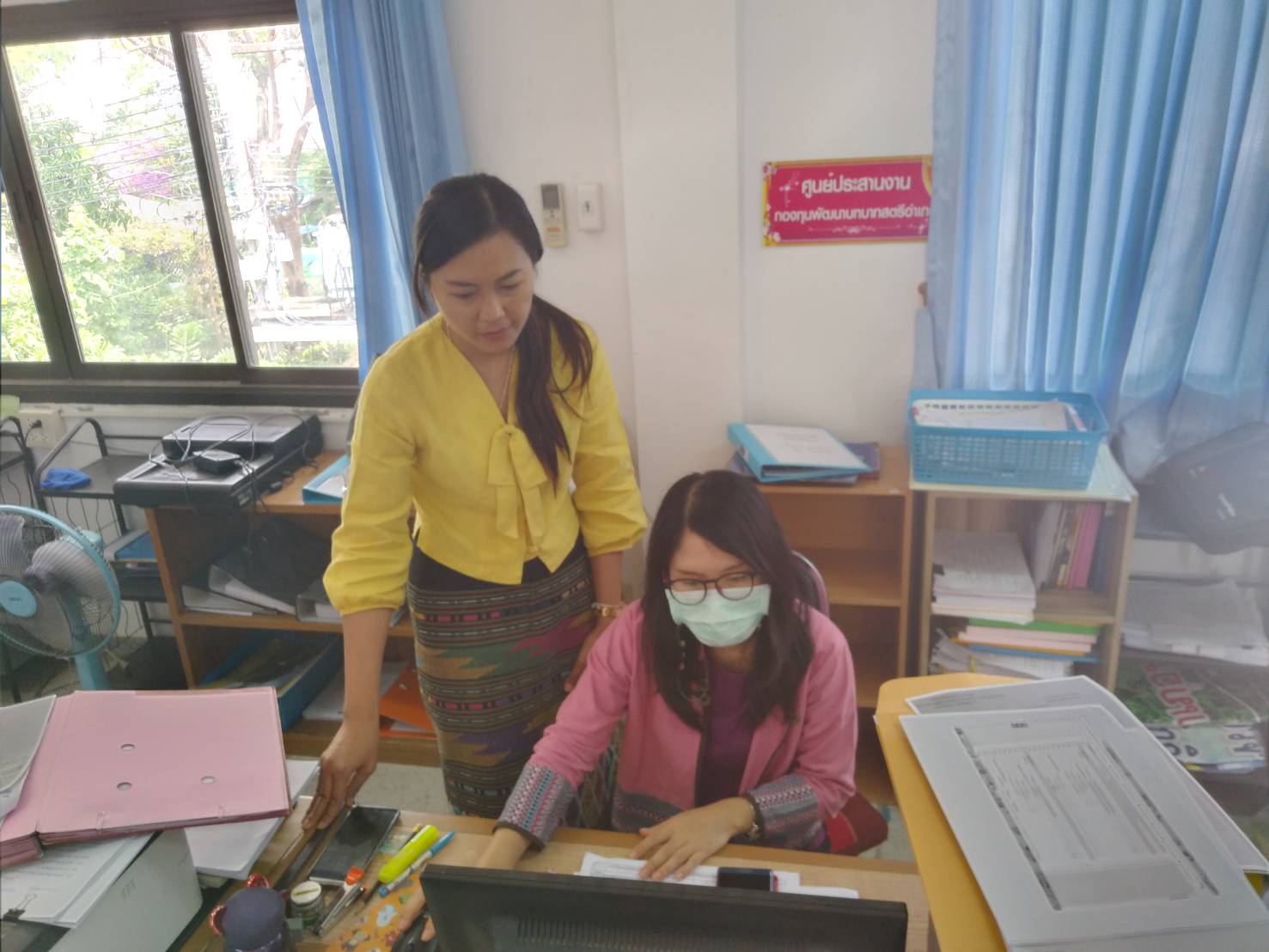 พช.ขอนแก่น ติดตาม สนับสนุนระบบเทคโนโลยีสารสนเทศของสำนักงานพัฒนาชุมชนอำเภอหนองสองห้อง และอำเภอเปือยน้อย และติดตามโครงการพัฒนาพื้นที่ต้นแบบการพัฒนาคุณภาพชีวิตตามหลักทฤษฎีใหม่ประยุกต์สู่ “โคก หนองนา โมเดล อ.เปือยน้อย