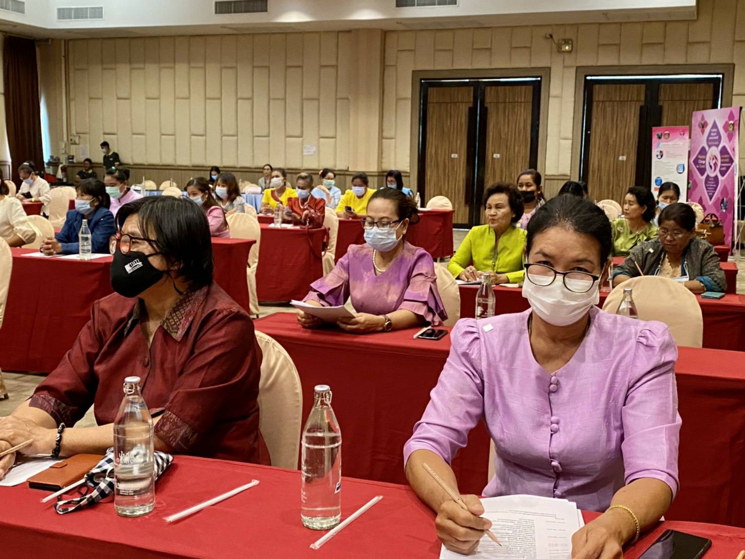 พช.ขอนแก่น :เพิ่มประสิทธิภาพการปฏิบัติงานกองทุนพัฒนาบทบาทสตรีแก่กลไกการขับเคลื่อนกองทุนพัฒนาบทบาทสตรีระดับจังหวัด